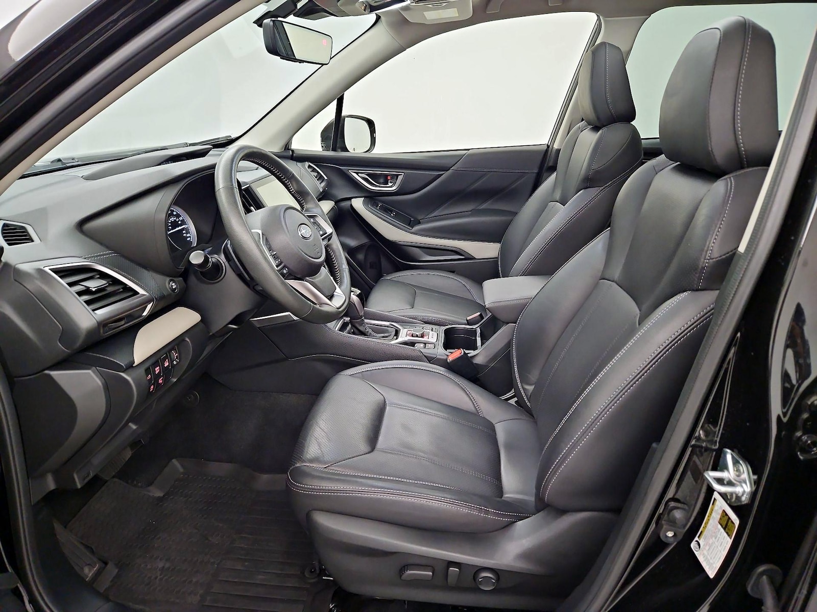 2024 Subaru Forester Limited - Photo 12