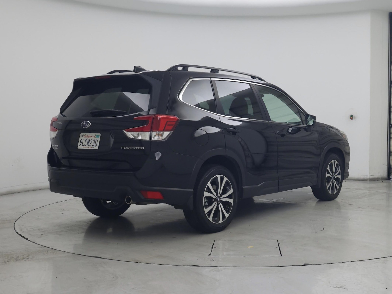 2024 Subaru Forester Limited - Photo 9