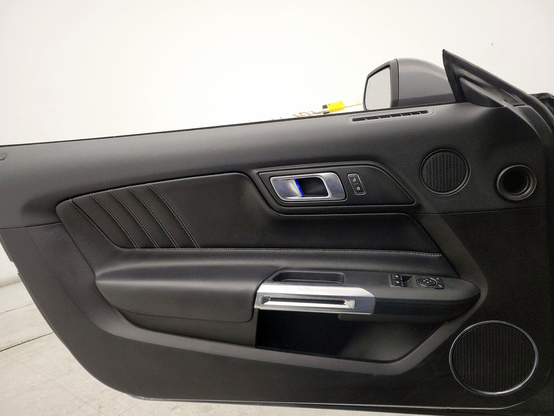 Thumbnail: 2022 Ford Mustang - 12
