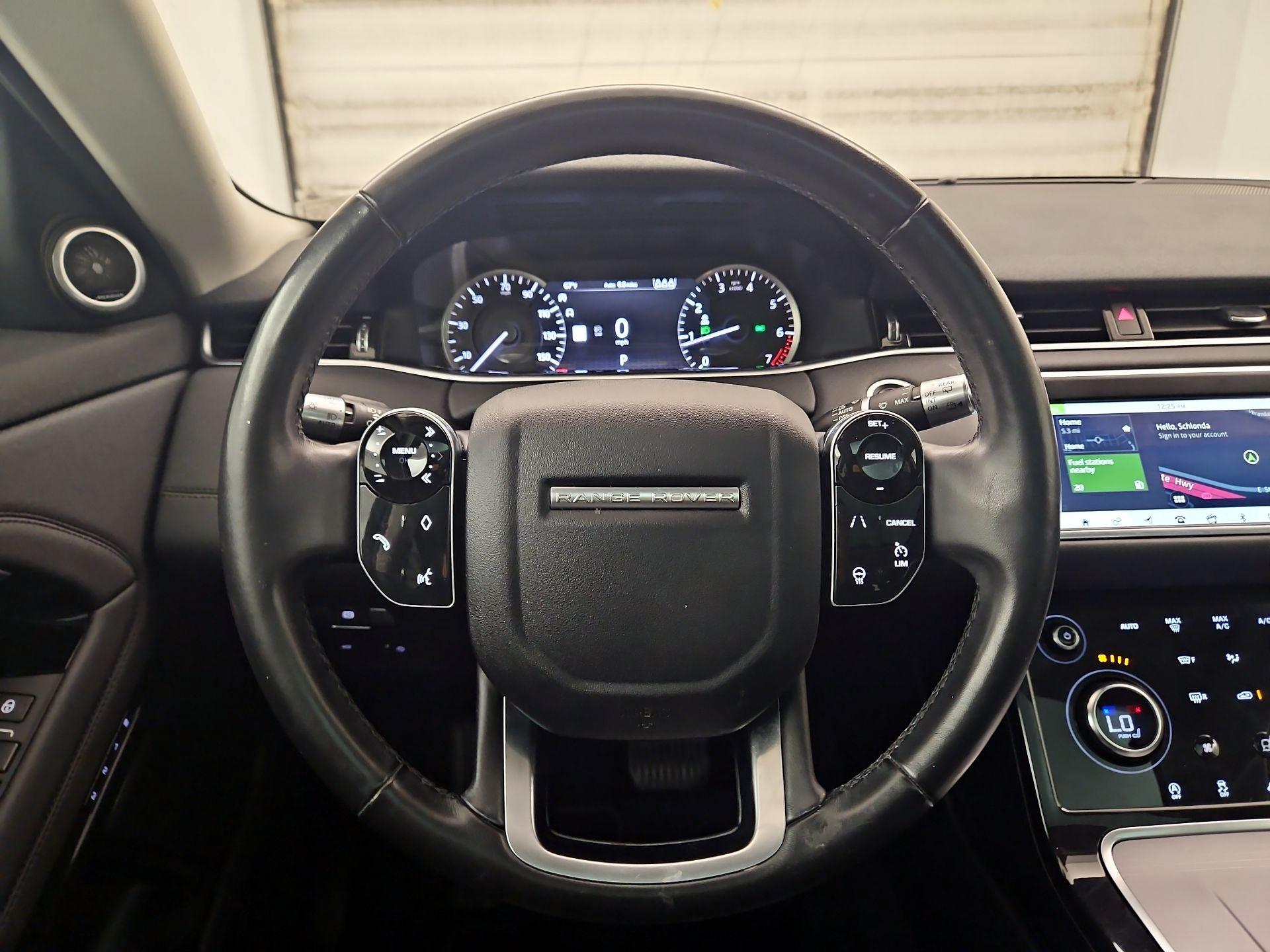 Thumbnail: 2020 Land Rover Range Rover Evoque - 10