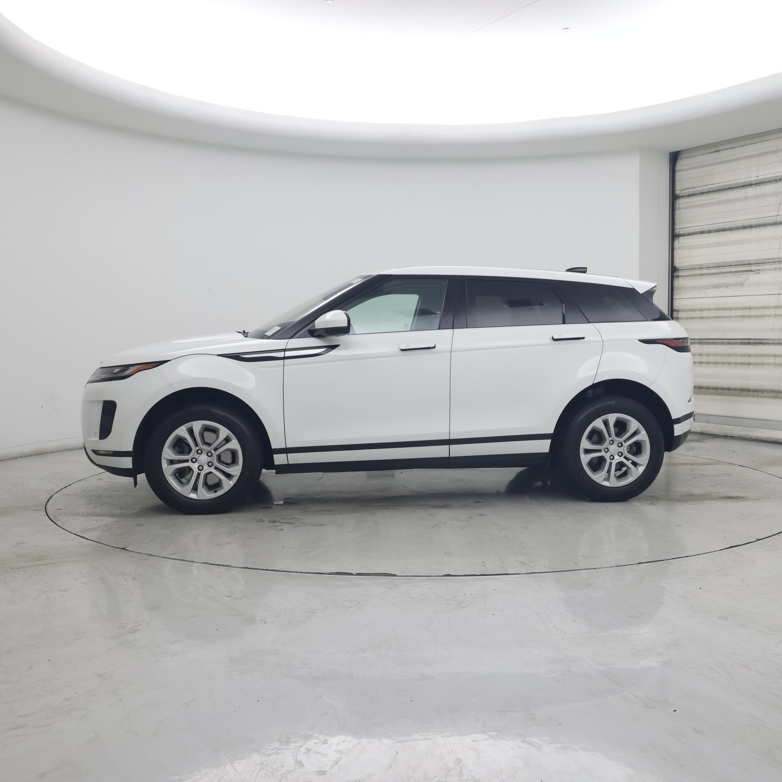 Thumbnail: 2020 Land Rover Range Rover Evoque - 3