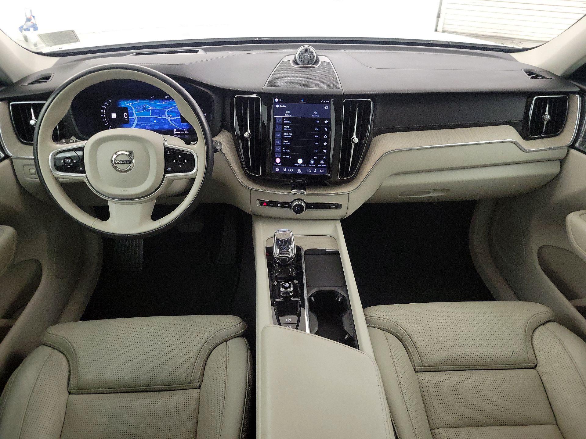 Thumbnail: 2022 Volvo XC60 - 9