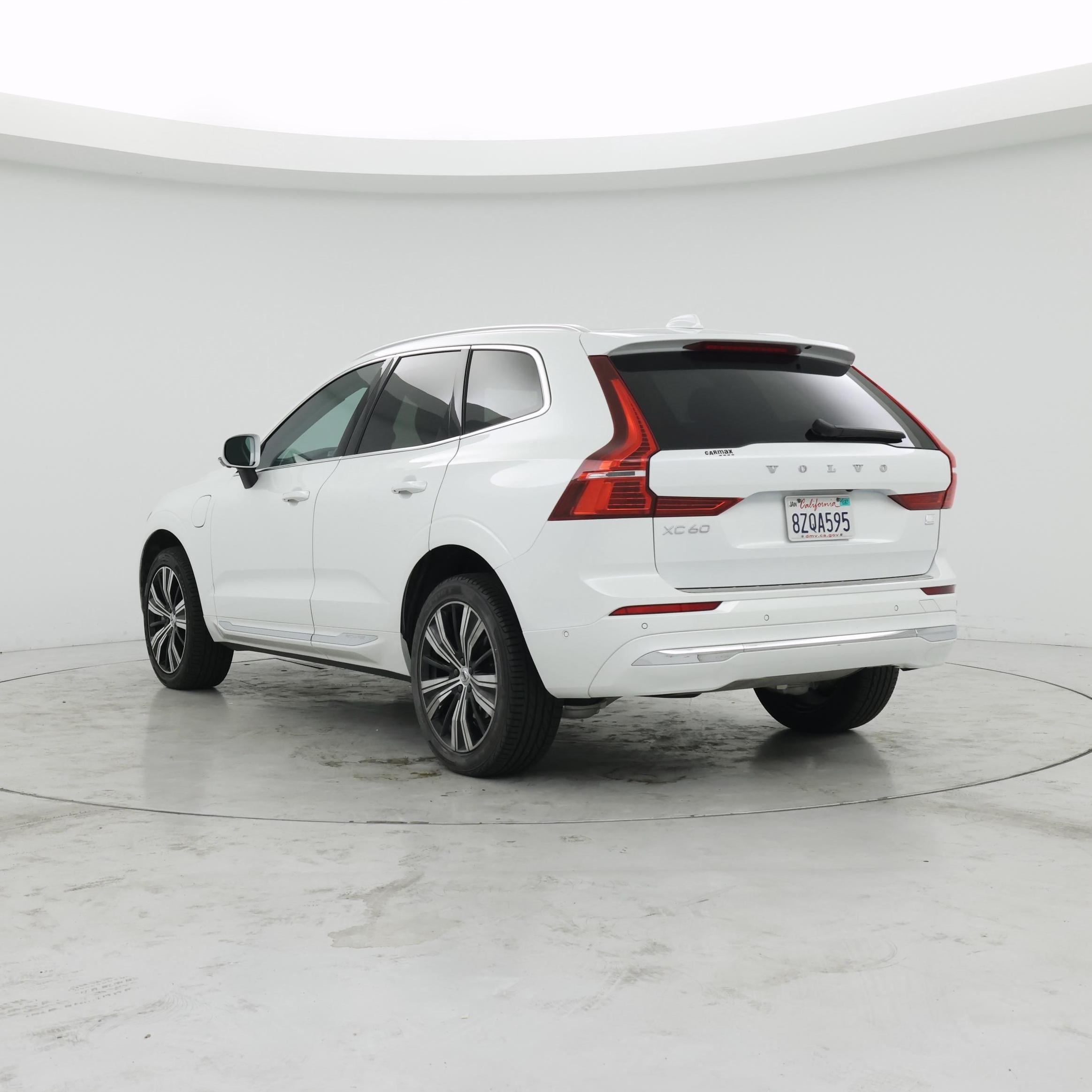Thumbnail: 2022 Volvo XC60 - 2
