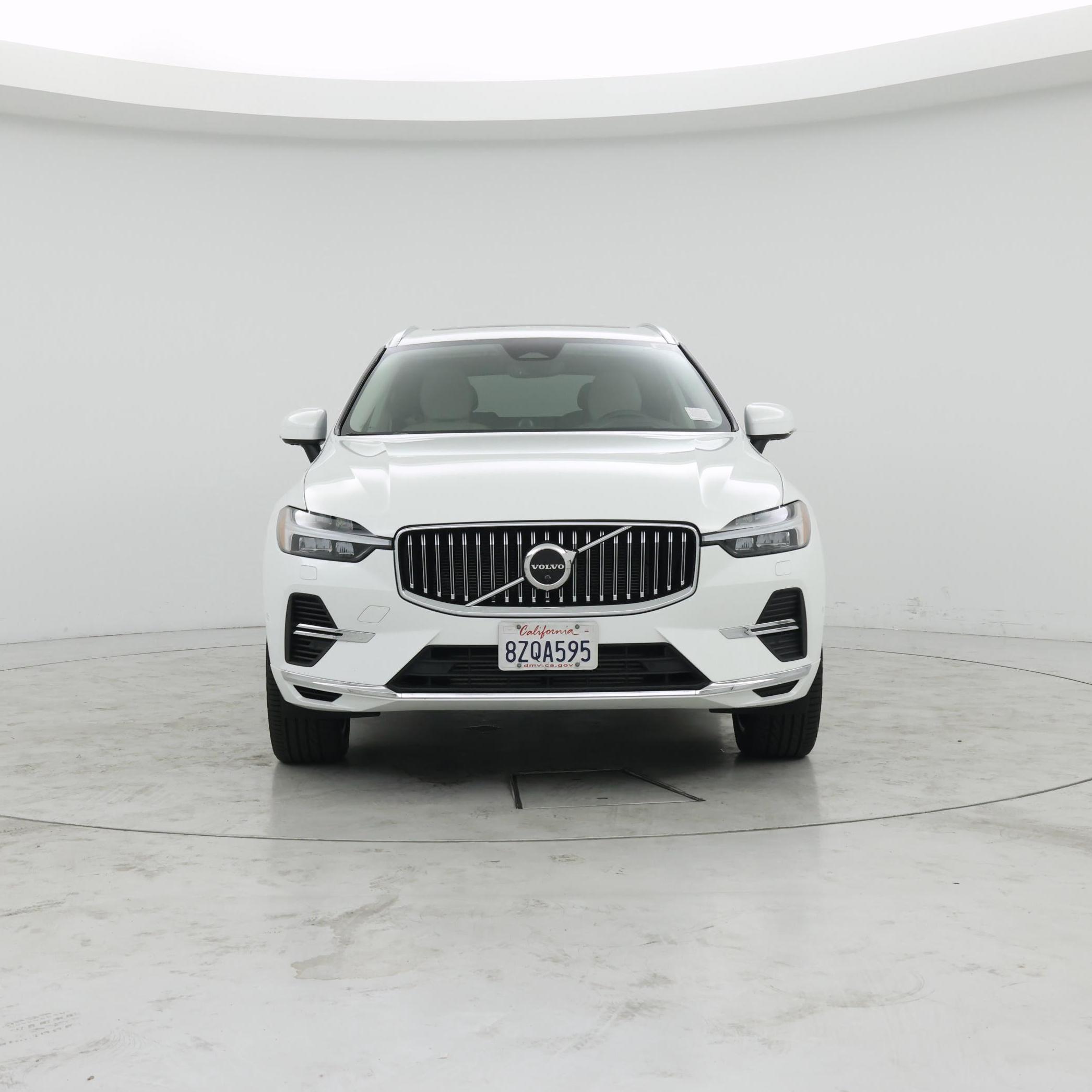 Thumbnail: 2022 Volvo XC60 - 5