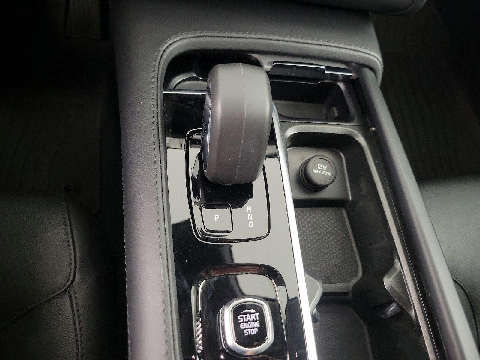 2024 Volvo XC90 Core - Photo 18