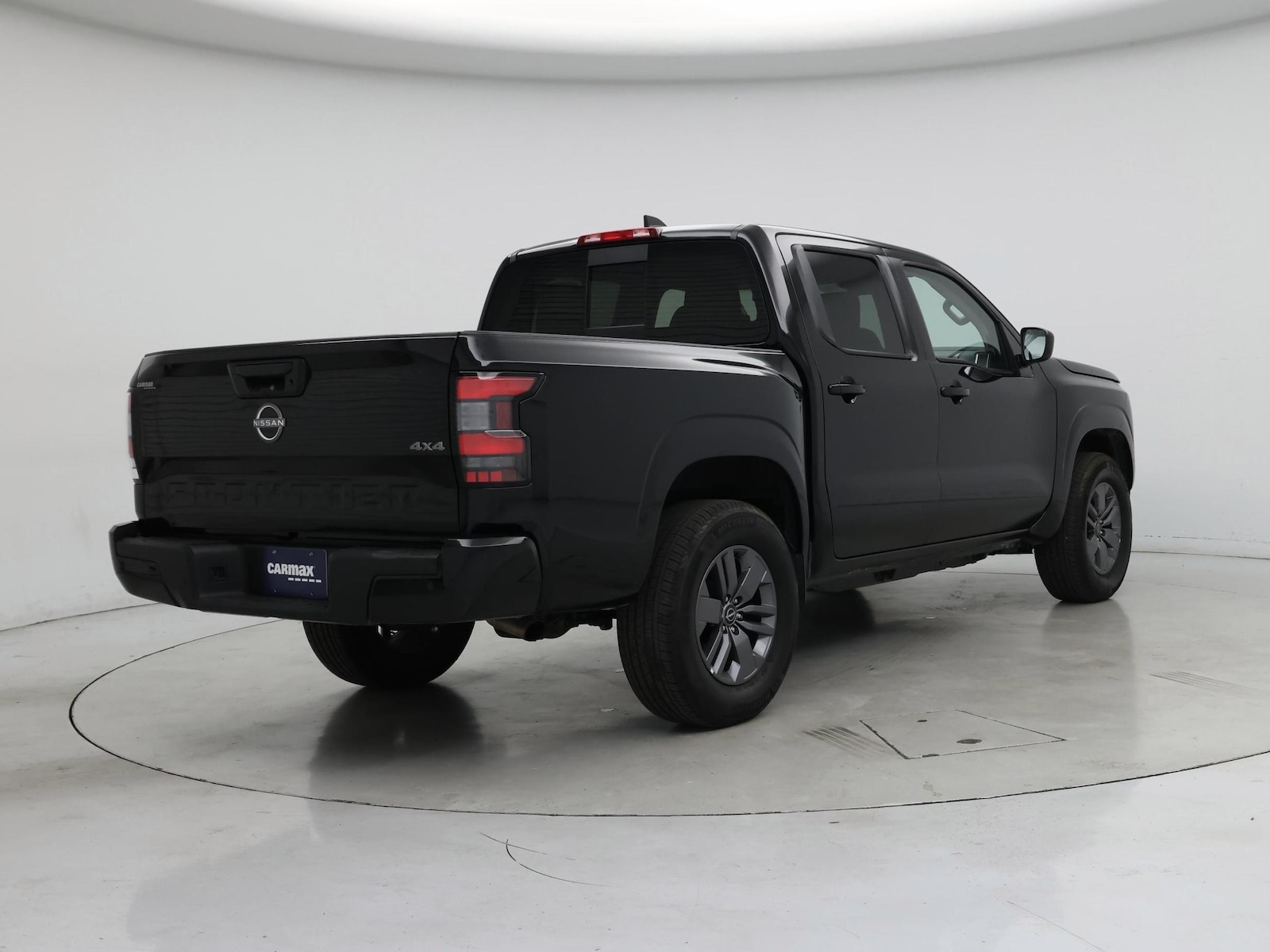 2026 Nissan Frontier SV - Photo 9