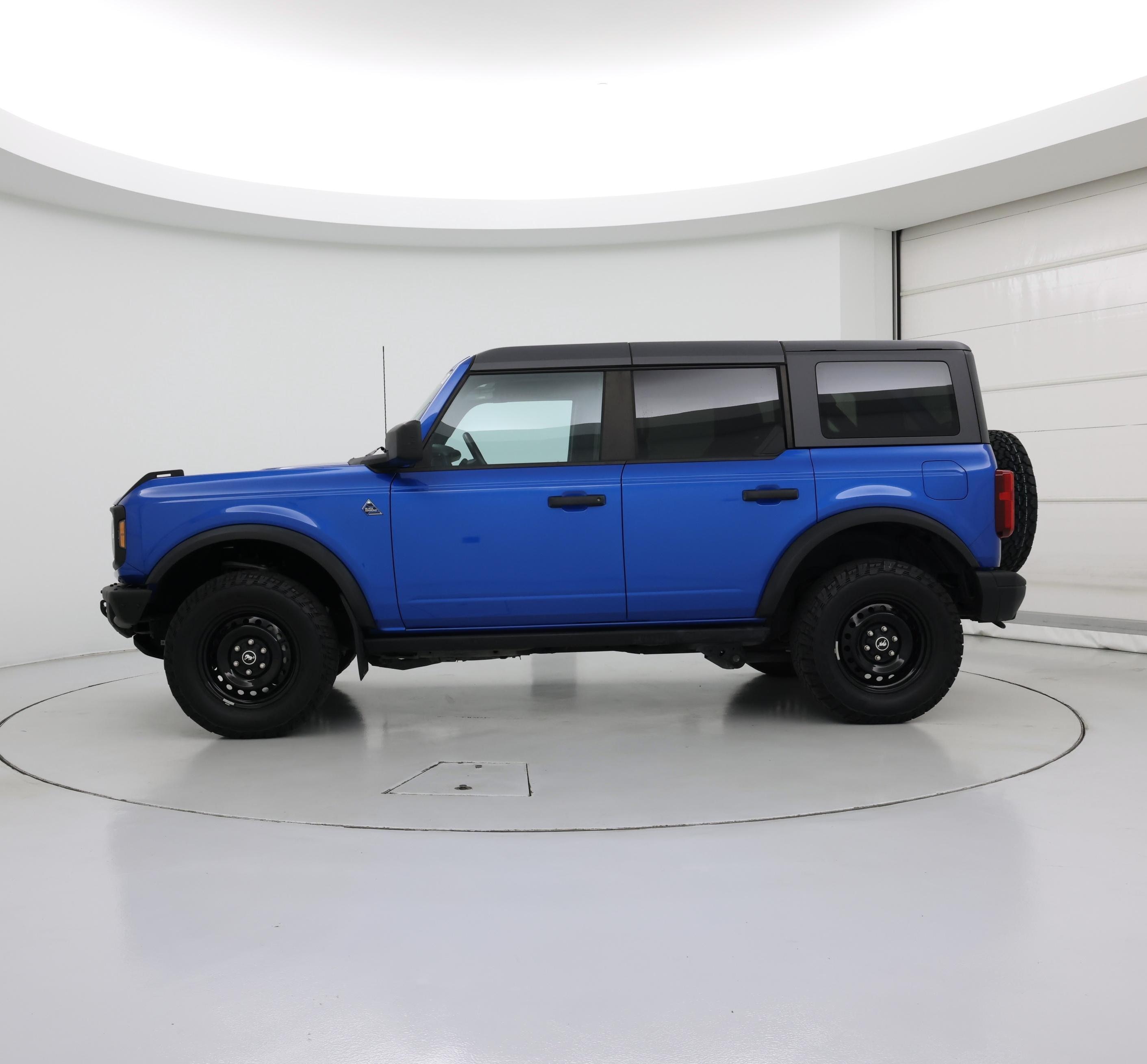 Thumbnail: 2022 Ford Bronco - 3