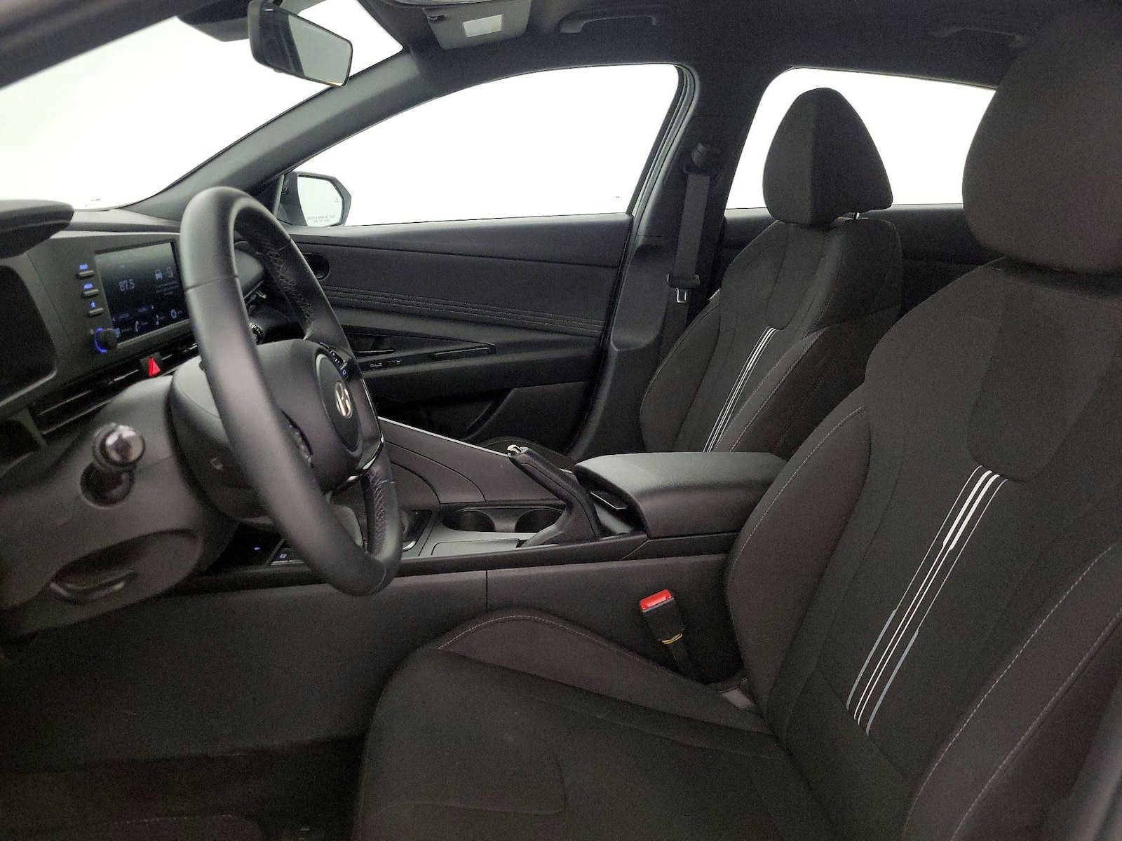 2026 Hyundai Elantra SEL Sport - Photo 12