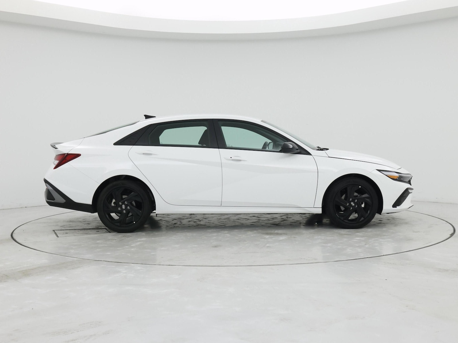 2026 Hyundai Elantra SEL Sport - Photo 8