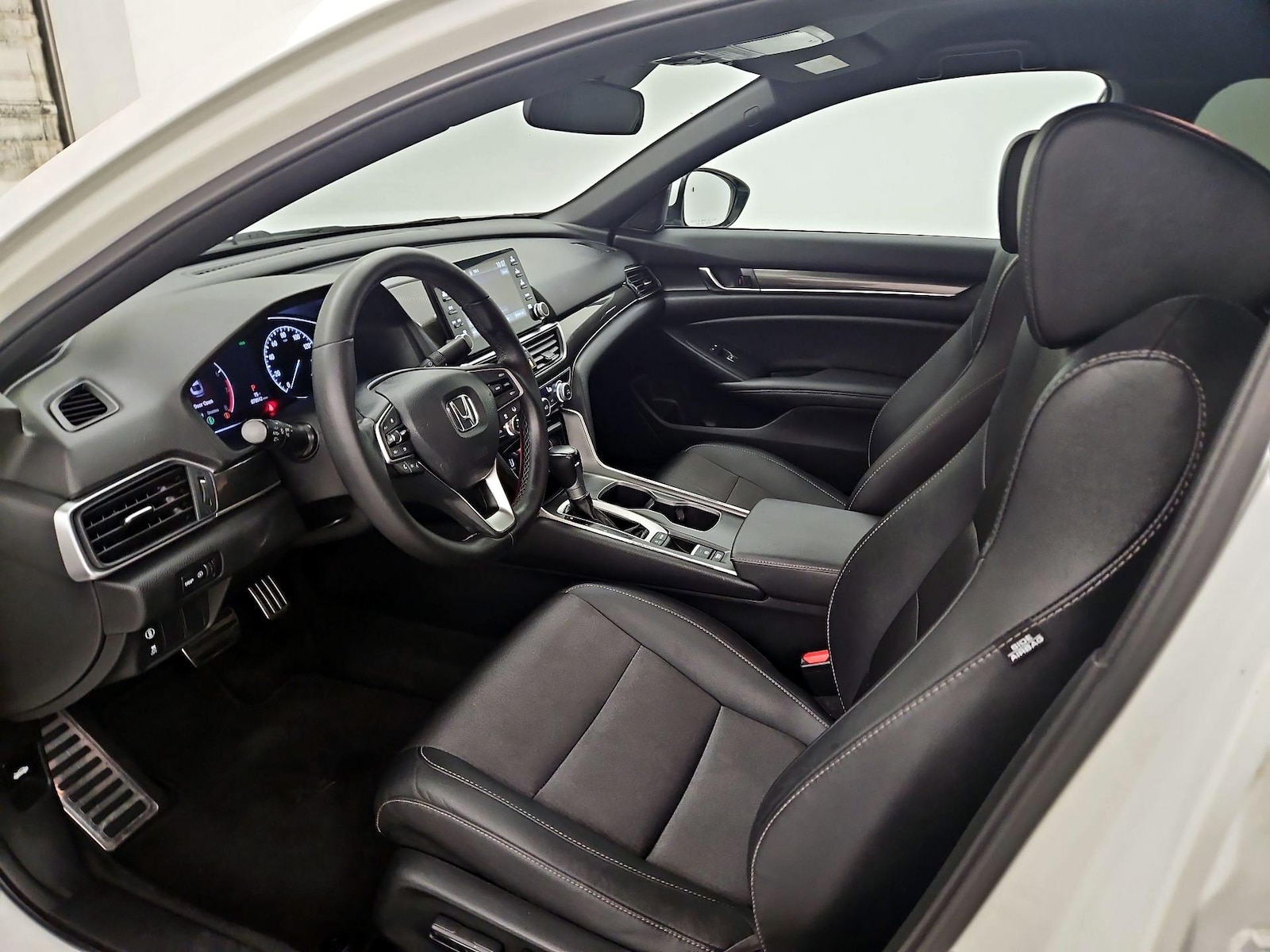Power Seat(s) & Side Airbags