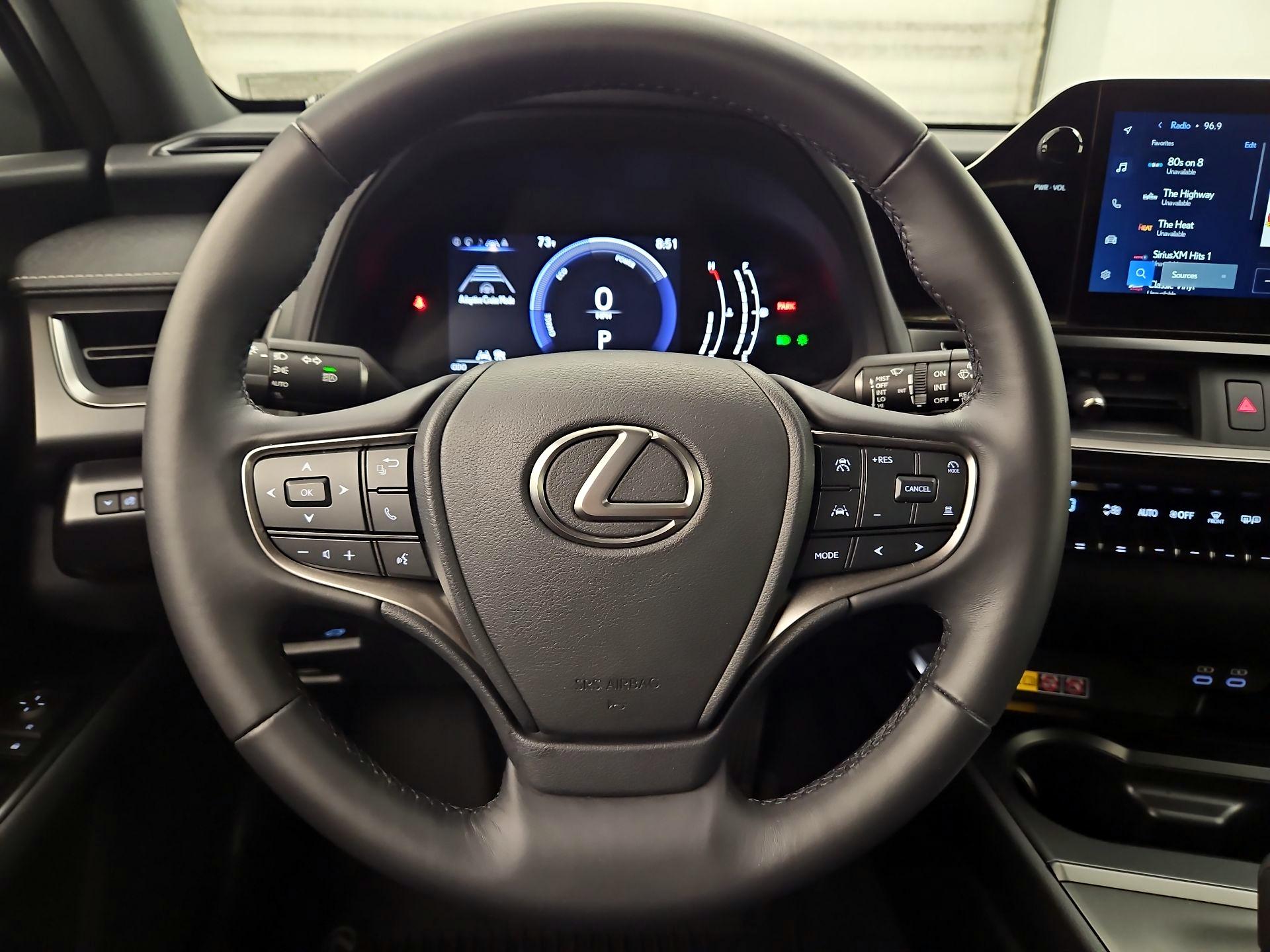 Thumbnail: 2025 Lexus UX - 10
