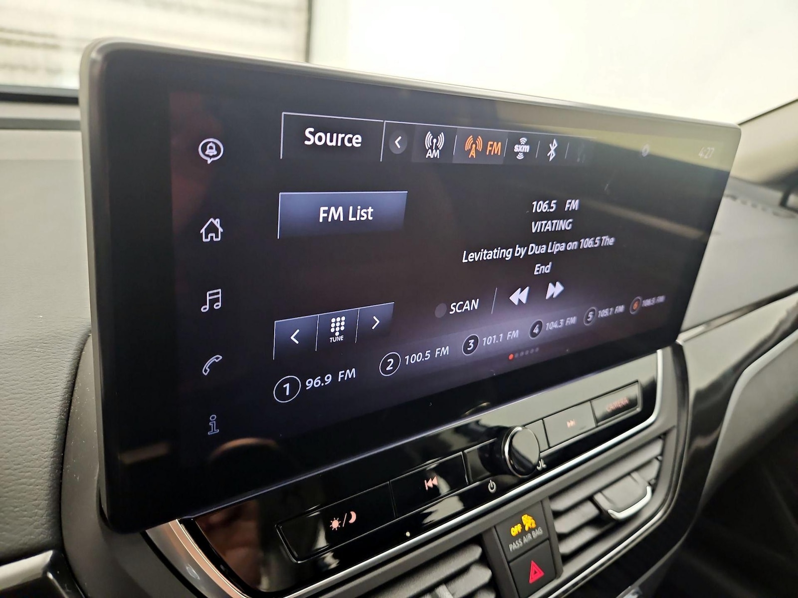2025 Nissan Altima SR - Photo 7