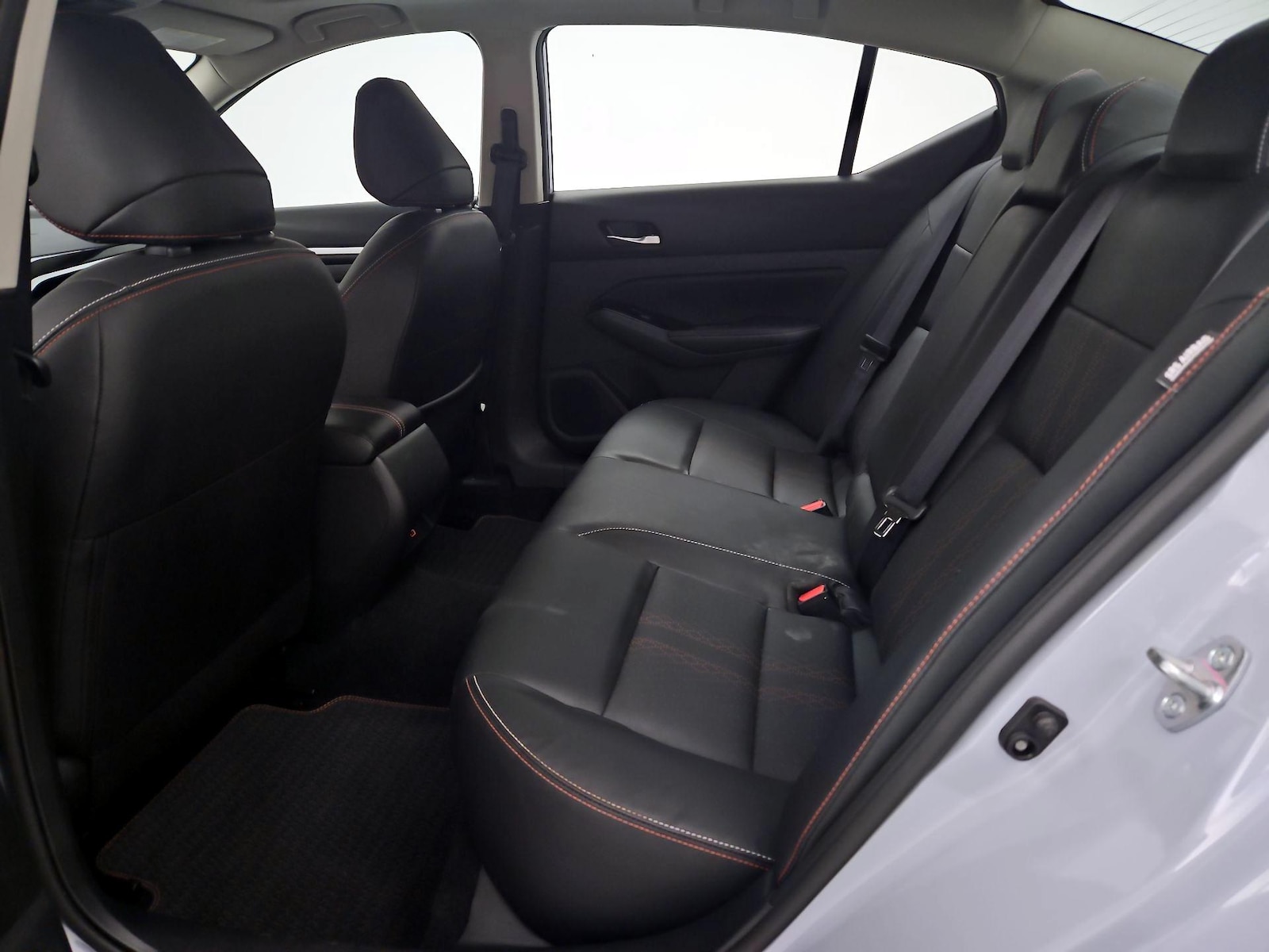 2025 Nissan Altima SR - Photo 12