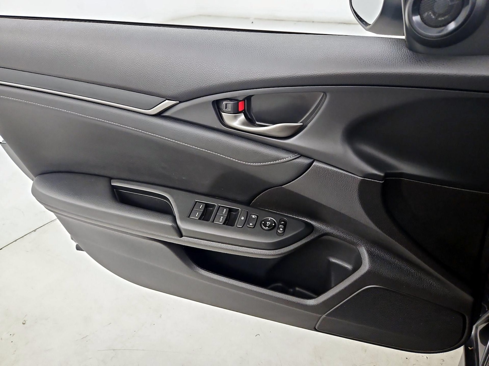 2020 Honda Civic Hatchback EX-L - Photo 13