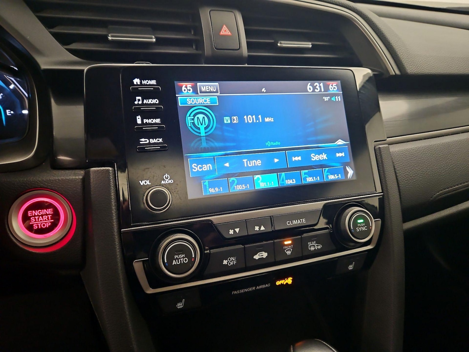 2020 Honda Civic Hatchback EX-L - Photo 16