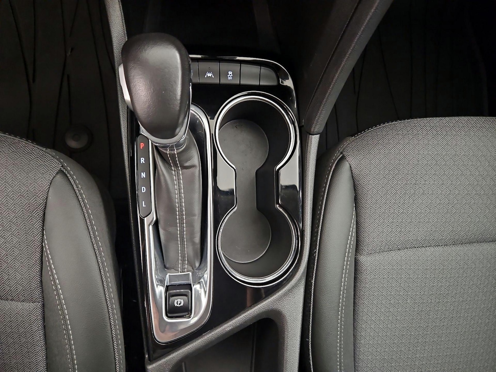 2022 Buick Encore GX Preferred - Photo 9