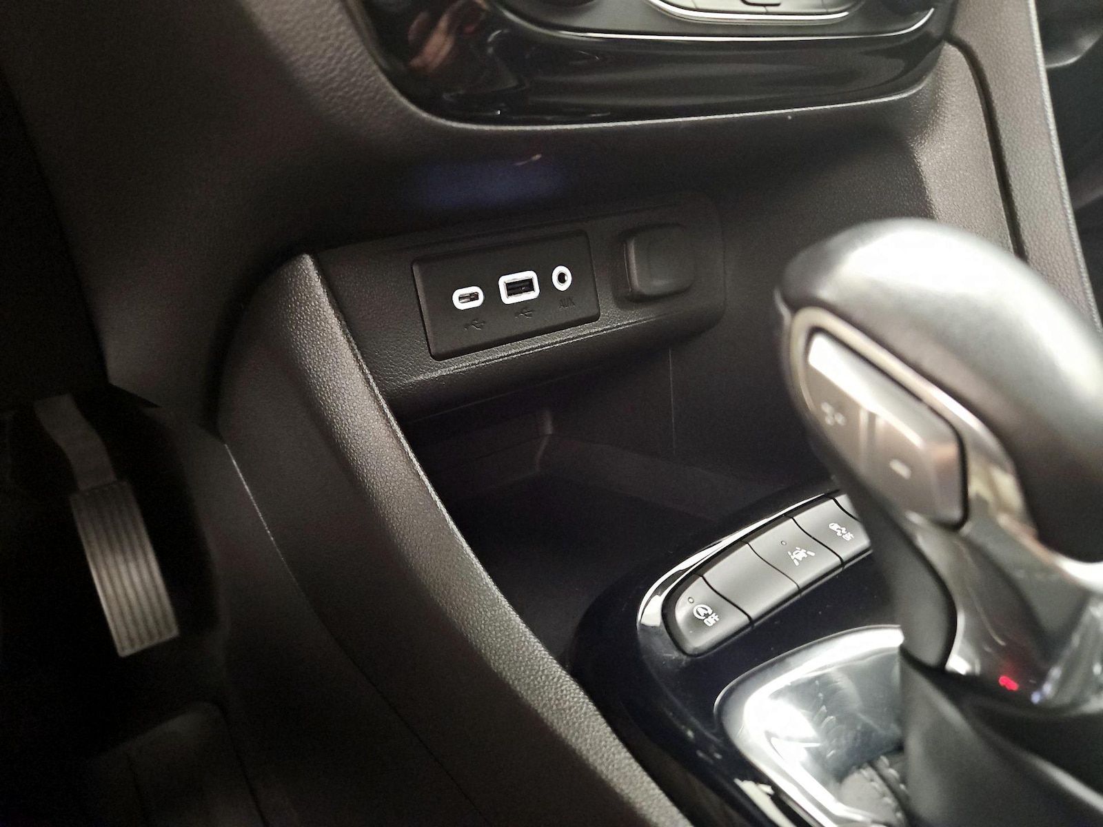 2022 Buick Encore GX Preferred - Photo 10