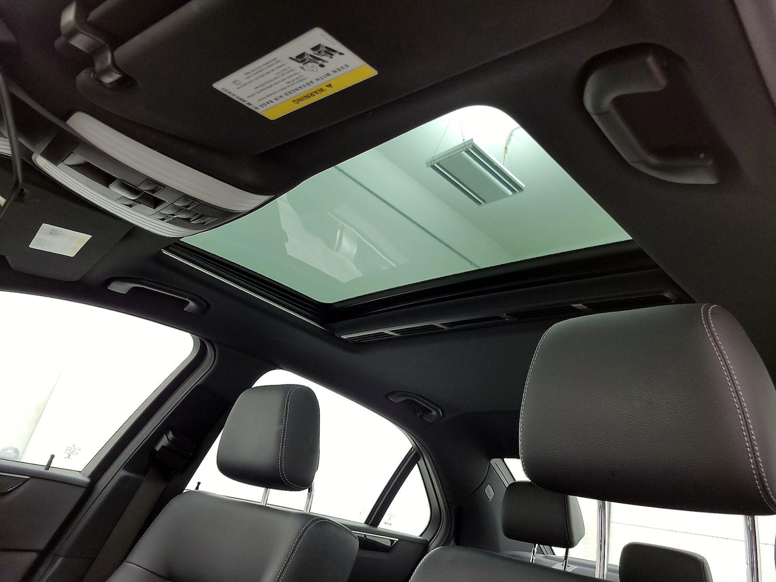 Sunroof(s) & Overhead Airbags