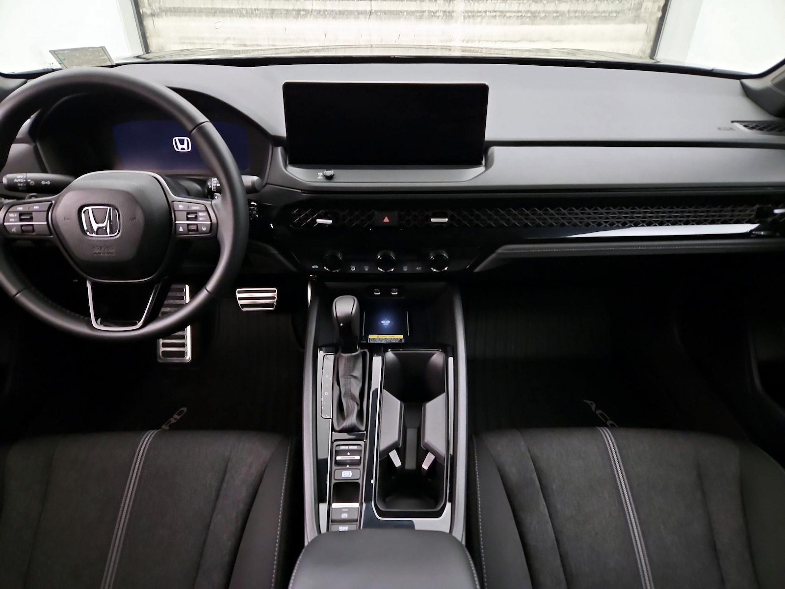 2025 Honda Accord Hybrid Sport - Photo 10