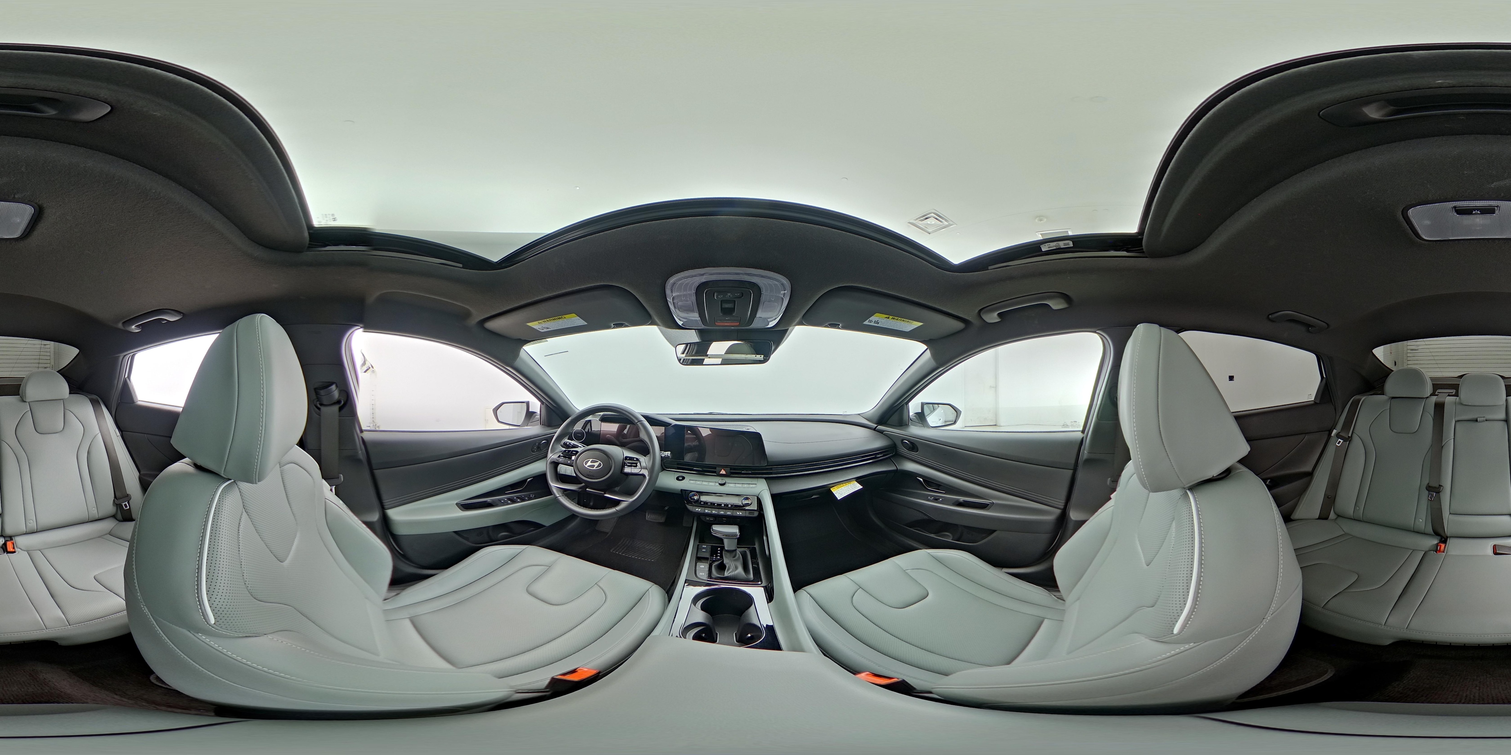 2025 Hyundai Elantra Limited - Photo 26