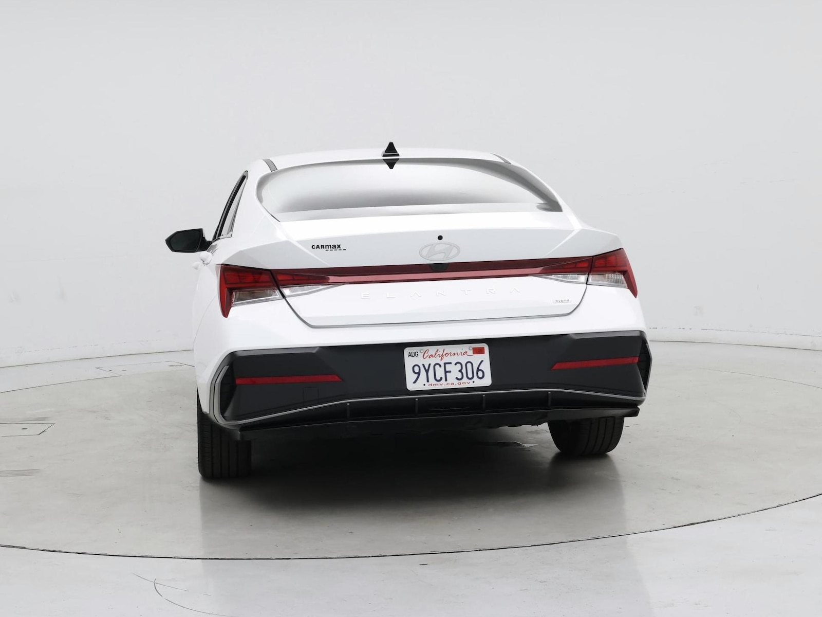 2025 Hyundai Elantra Limited - Photo 7