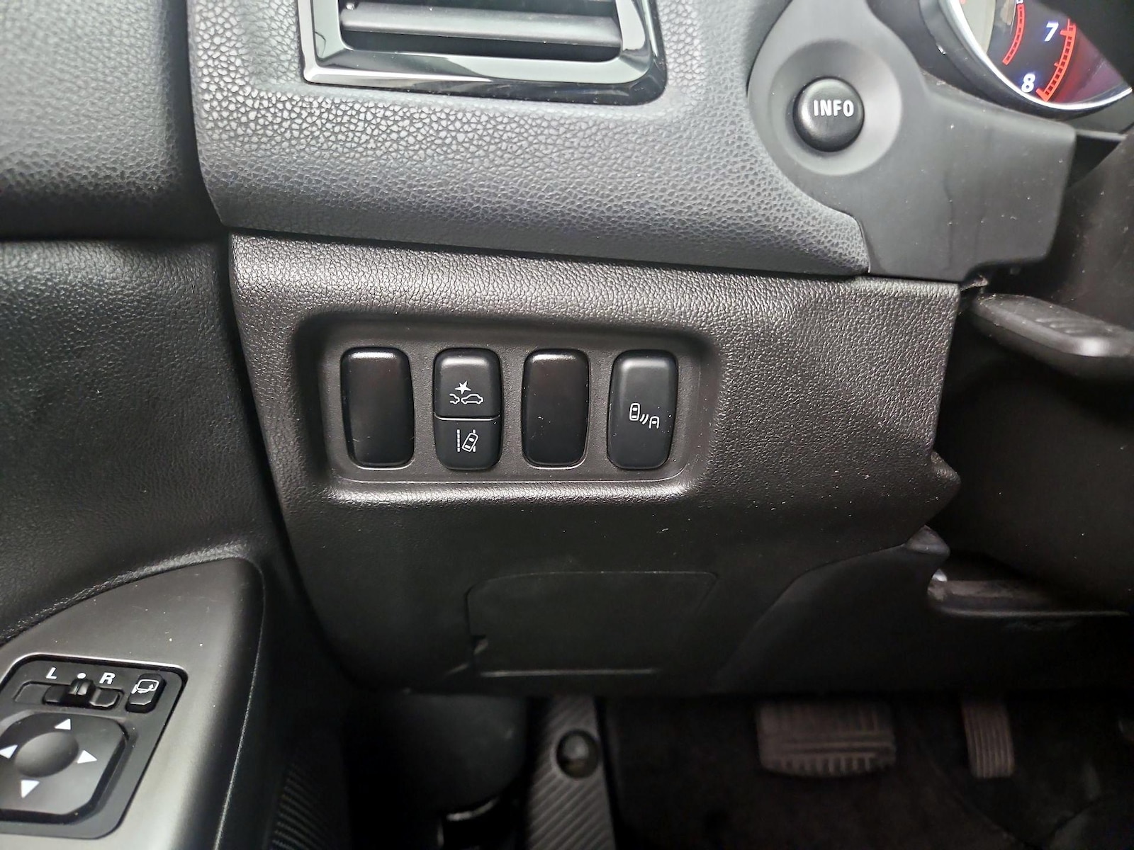 2022 Mitsubishi Outlander Sport SE - Photo 14