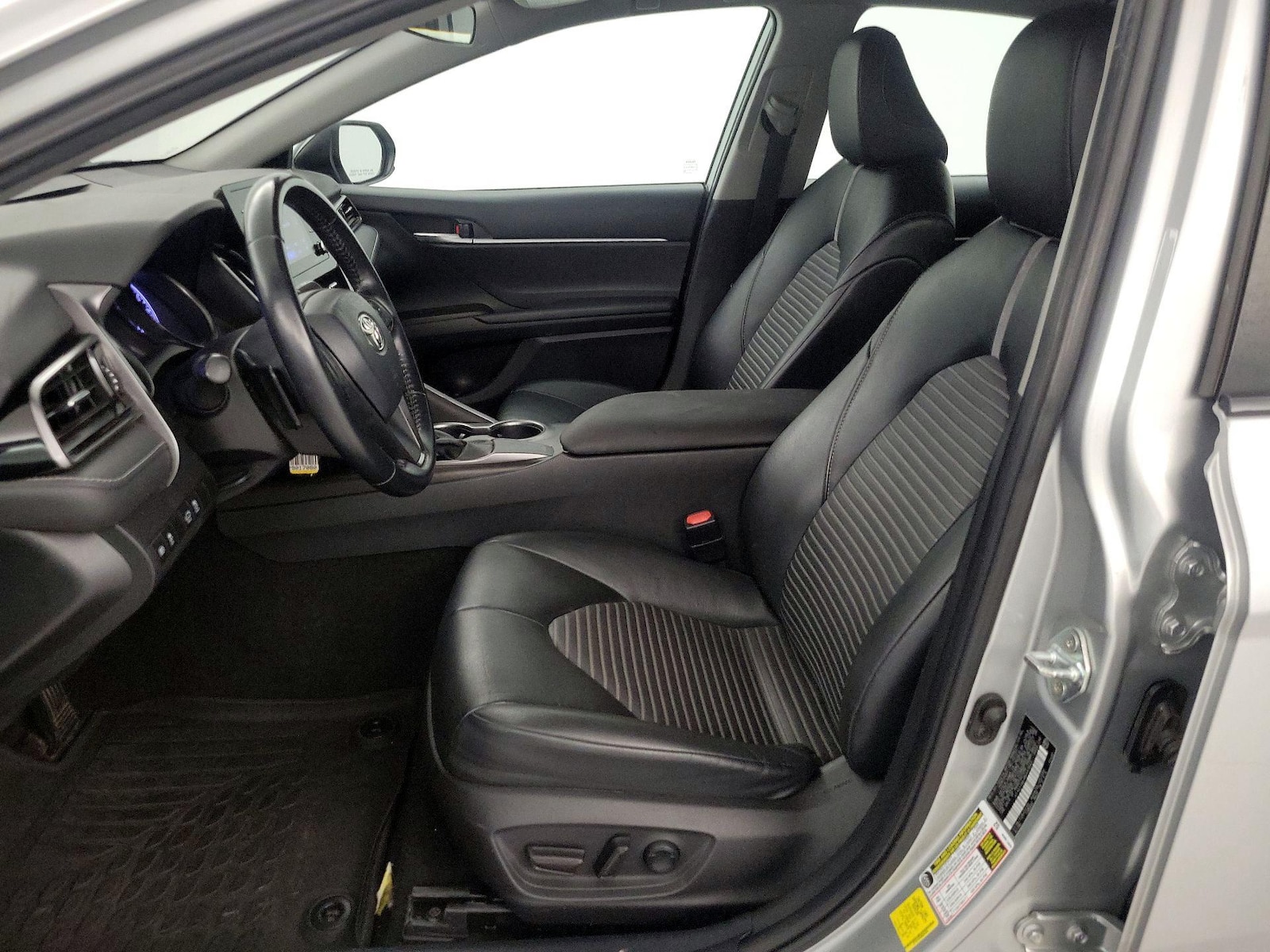 2021 Toyota Camry SE Nightshade - Photo 10