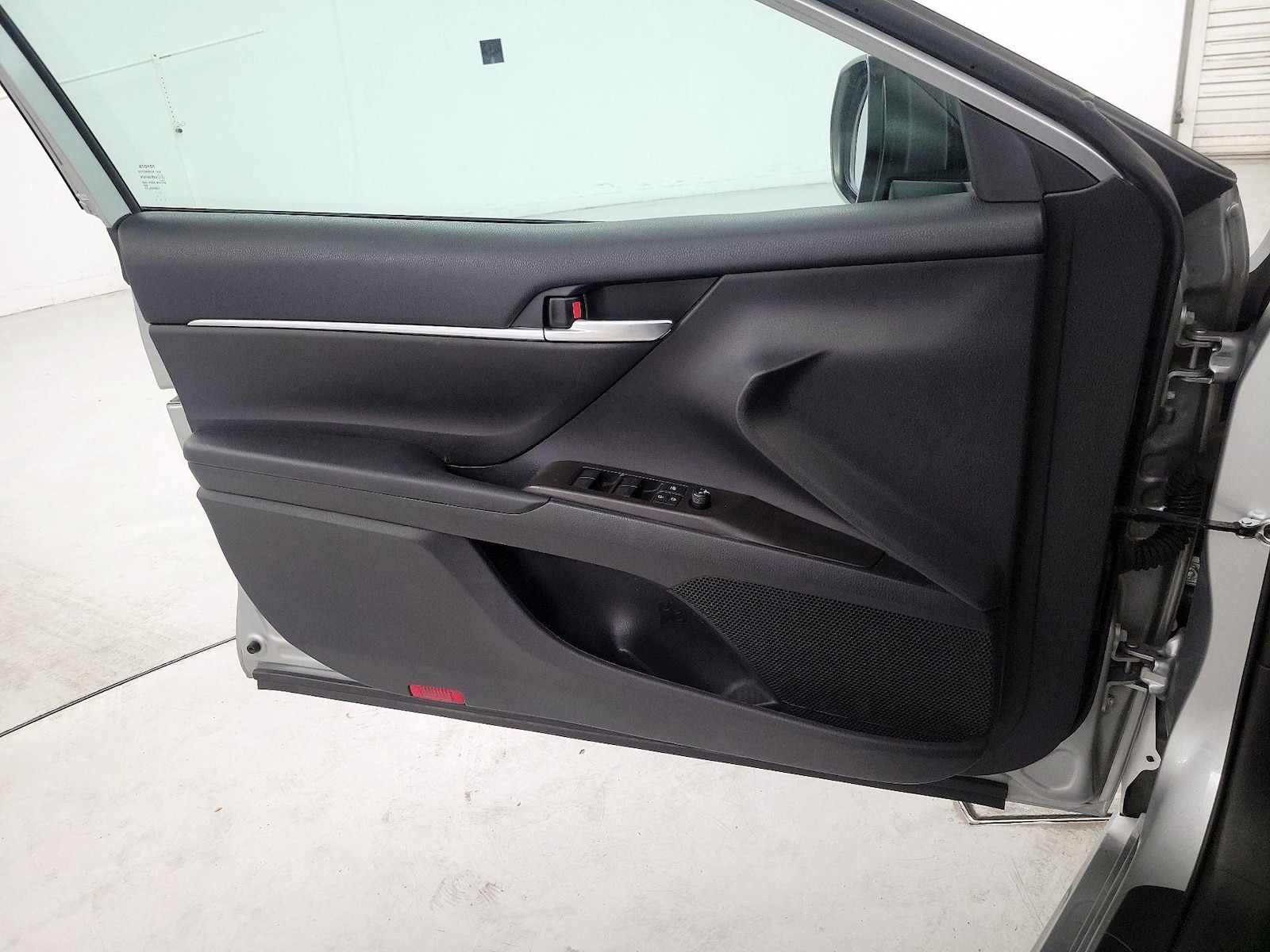 2021 Toyota Camry SE Nightshade - Photo 11