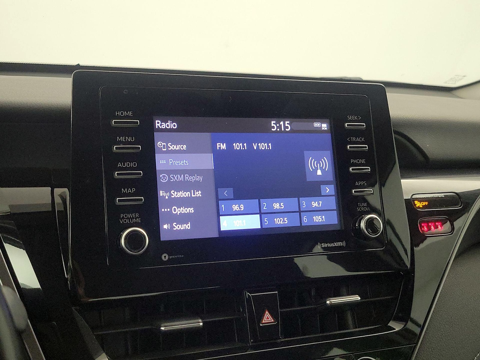 2021 Toyota Camry SE Nightshade - Photo 14