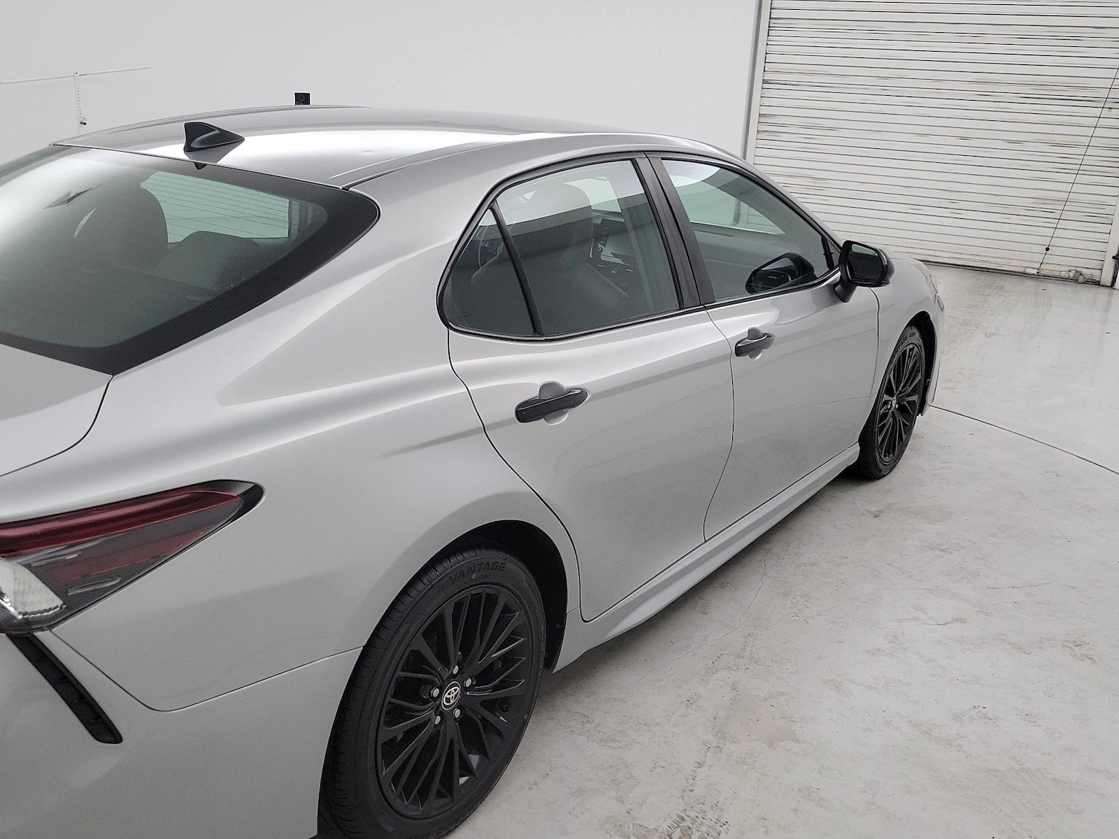 2021 Toyota Camry SE Nightshade - Photo 5
