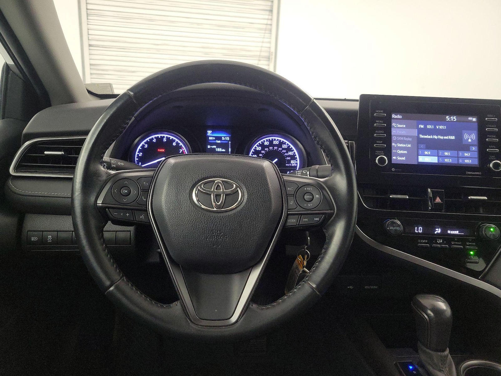 2021 Toyota Camry SE Nightshade - Photo 9