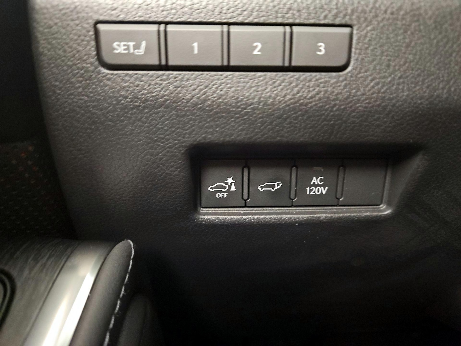 2025 Lexus GX Premium+ - Photo 14