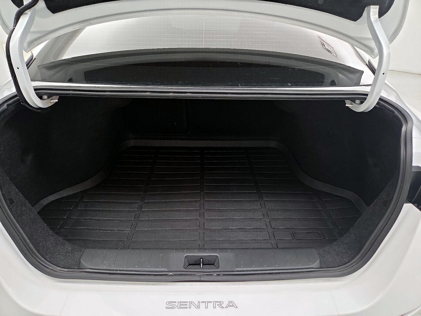 2022 Nissan Sentra SV - Photo 21