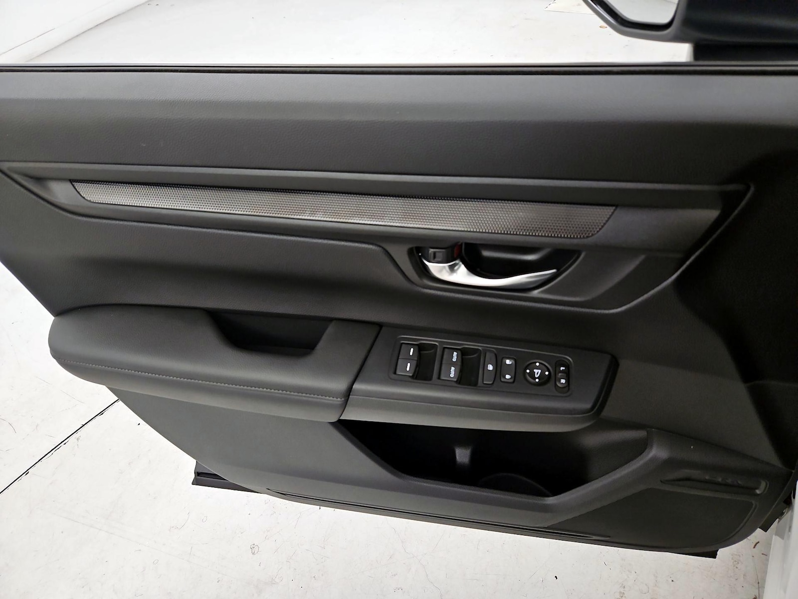 2025 Honda CR-V EX - Photo 13