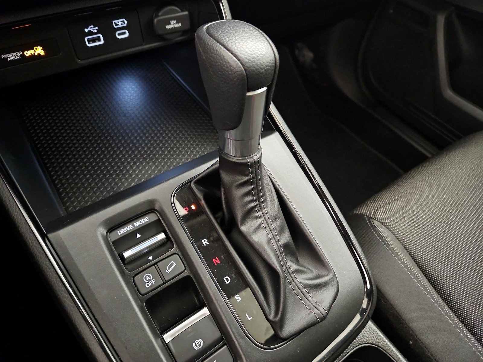 2025 Honda CR-V EX - Photo 18