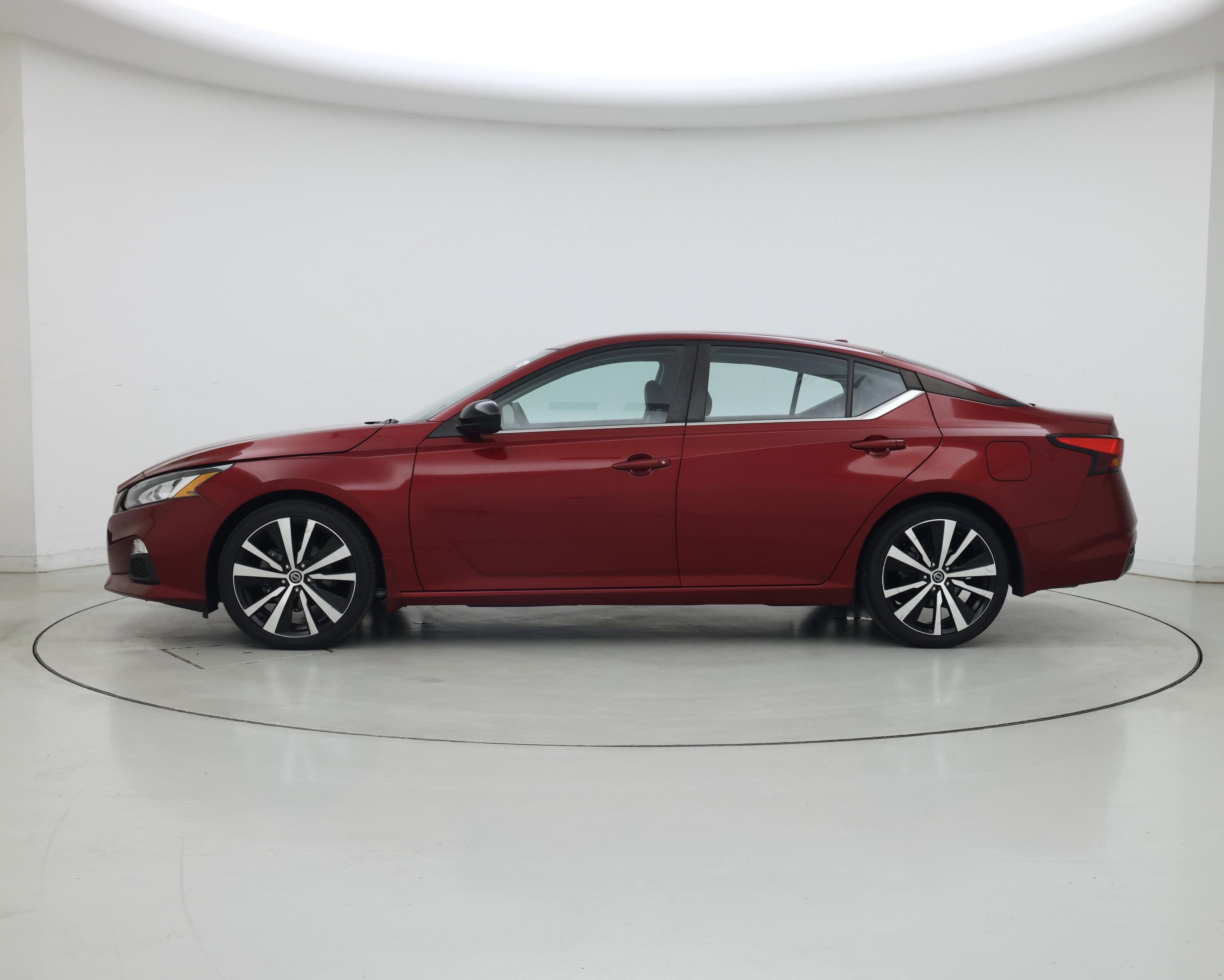 Thumbnail: 2020 Nissan Altima - 3
