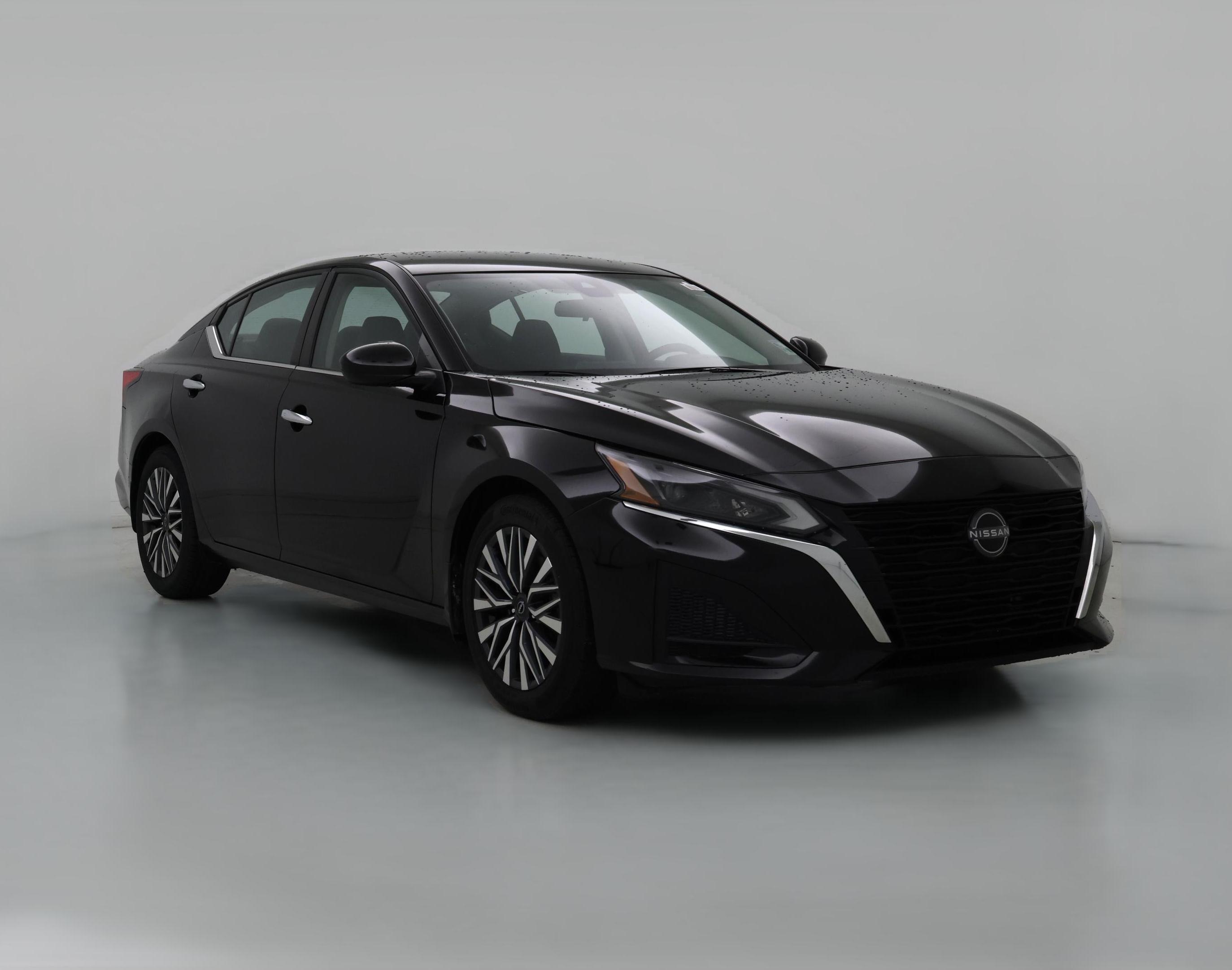 Thumbnail: 2023 Nissan Altima - 1