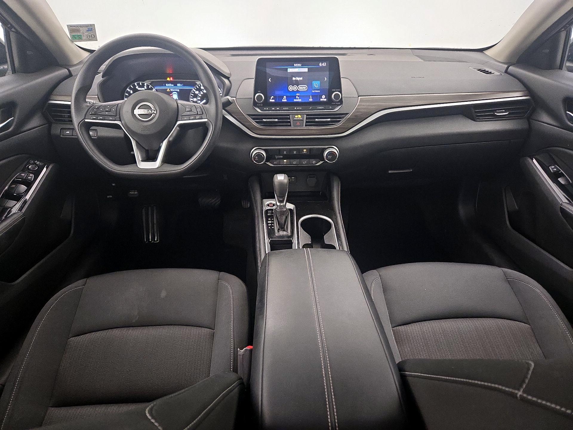 Thumbnail: 2023 Nissan Altima - 9