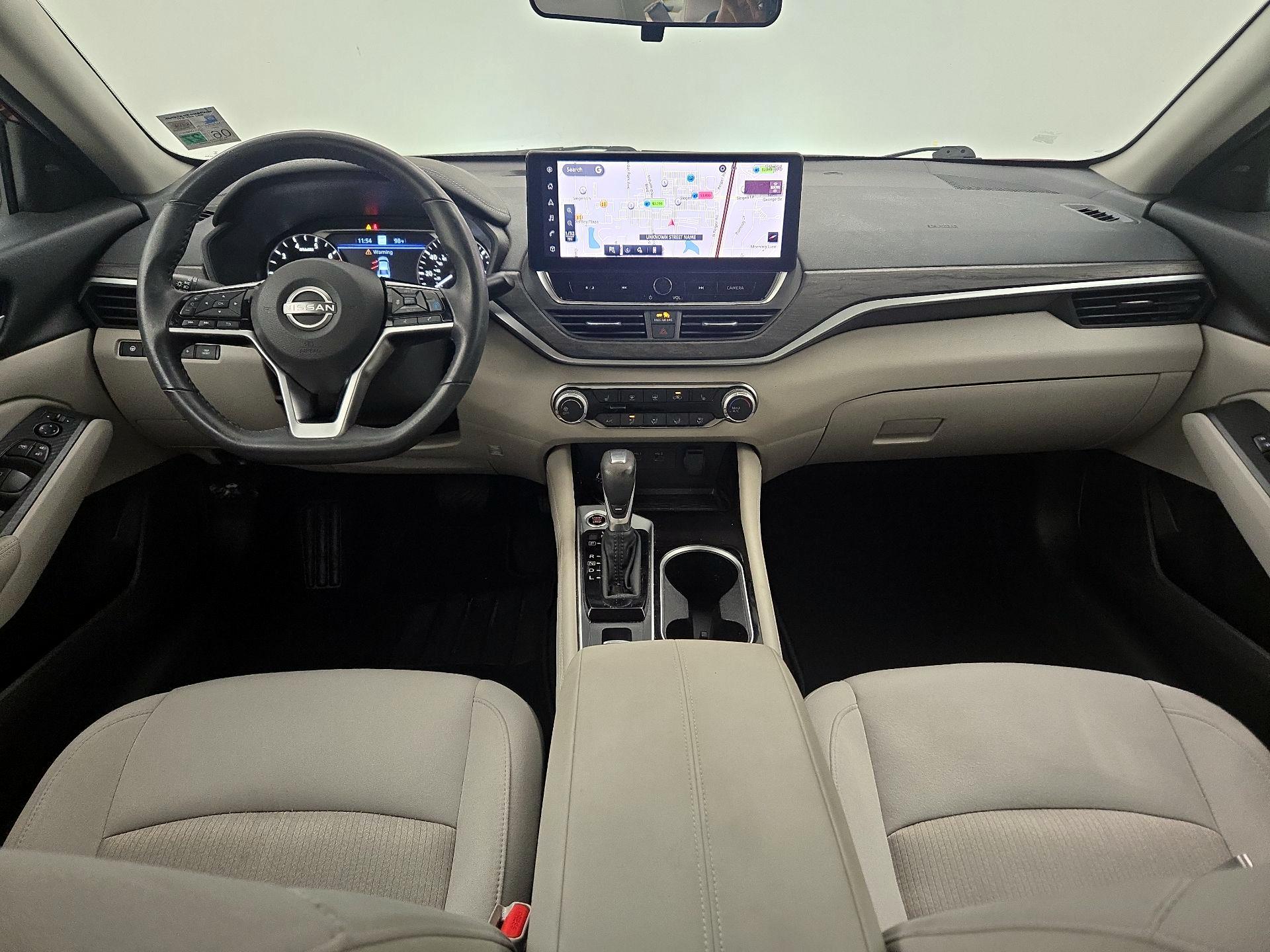 Thumbnail: 2024 Nissan Altima - 9