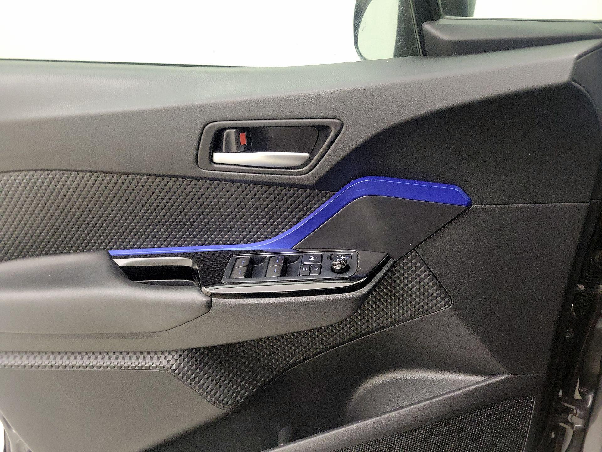 Thumbnail: 2021 Toyota C-HR - 12