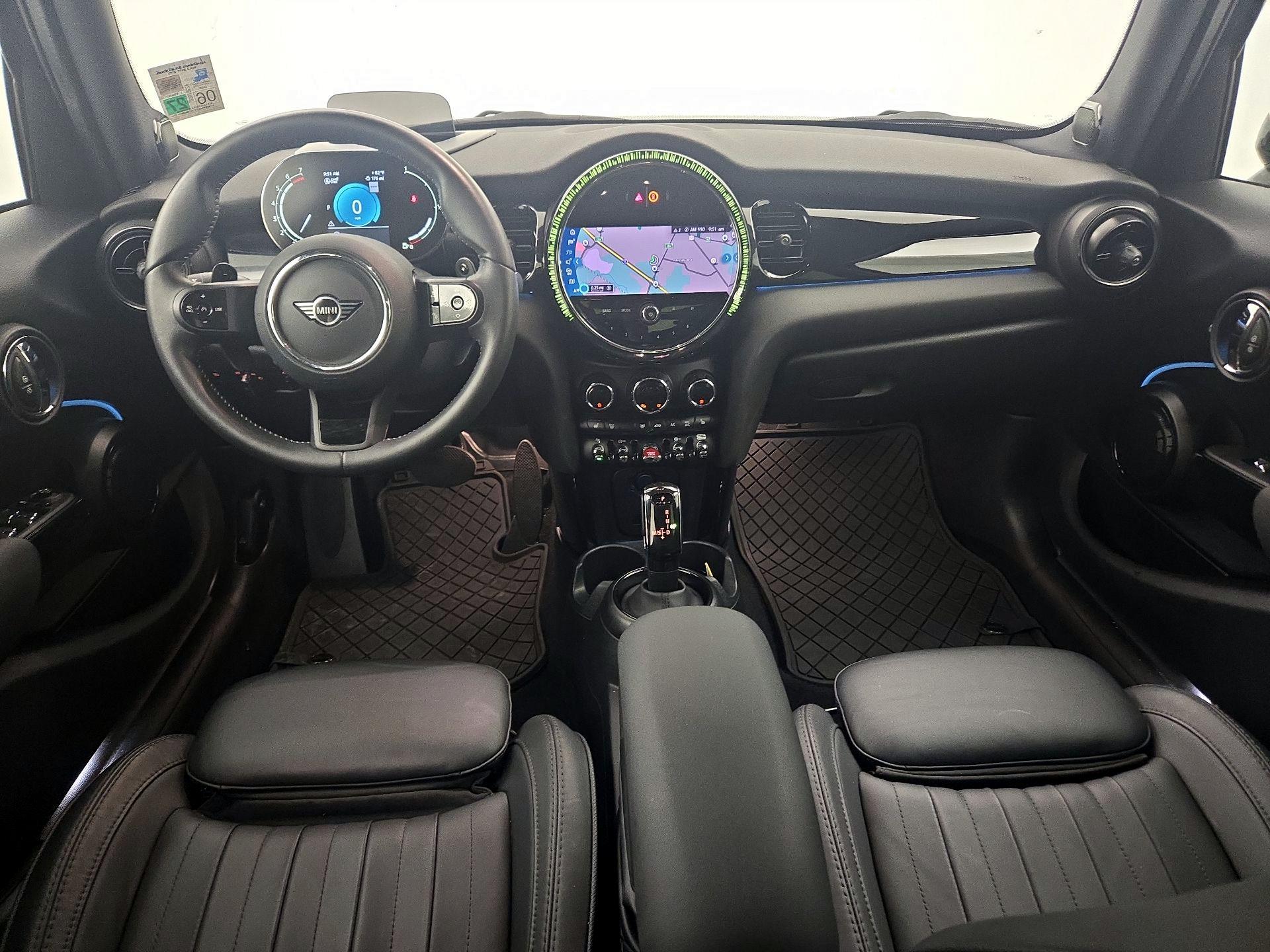 Thumbnail: 2024 MINI Cooper Hardtop - 9