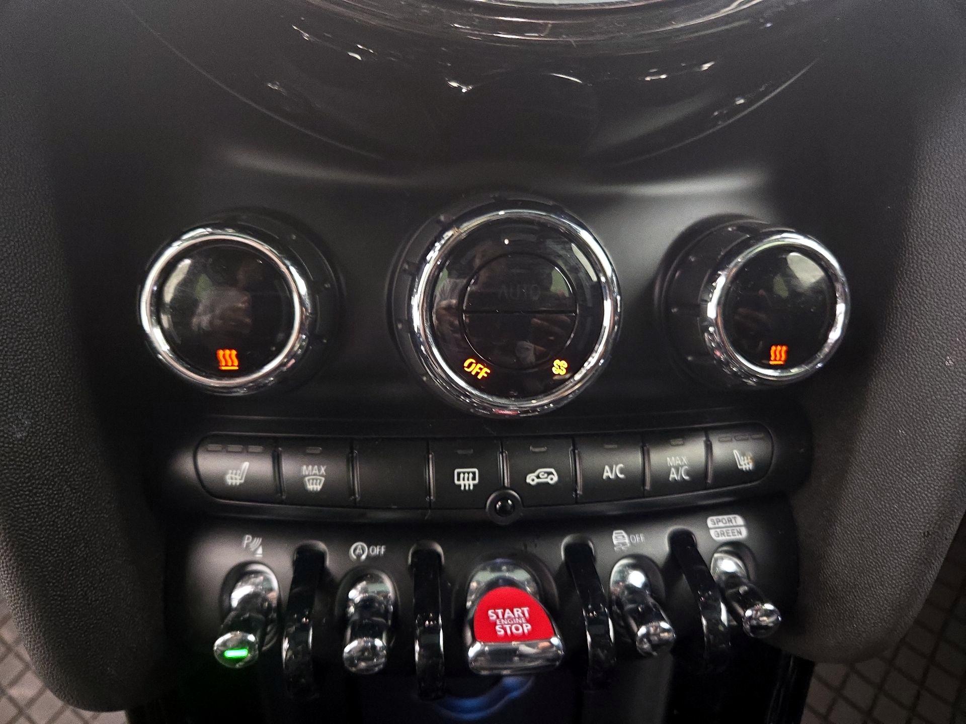 Thumbnail: 2024 MINI Cooper Hardtop - 17