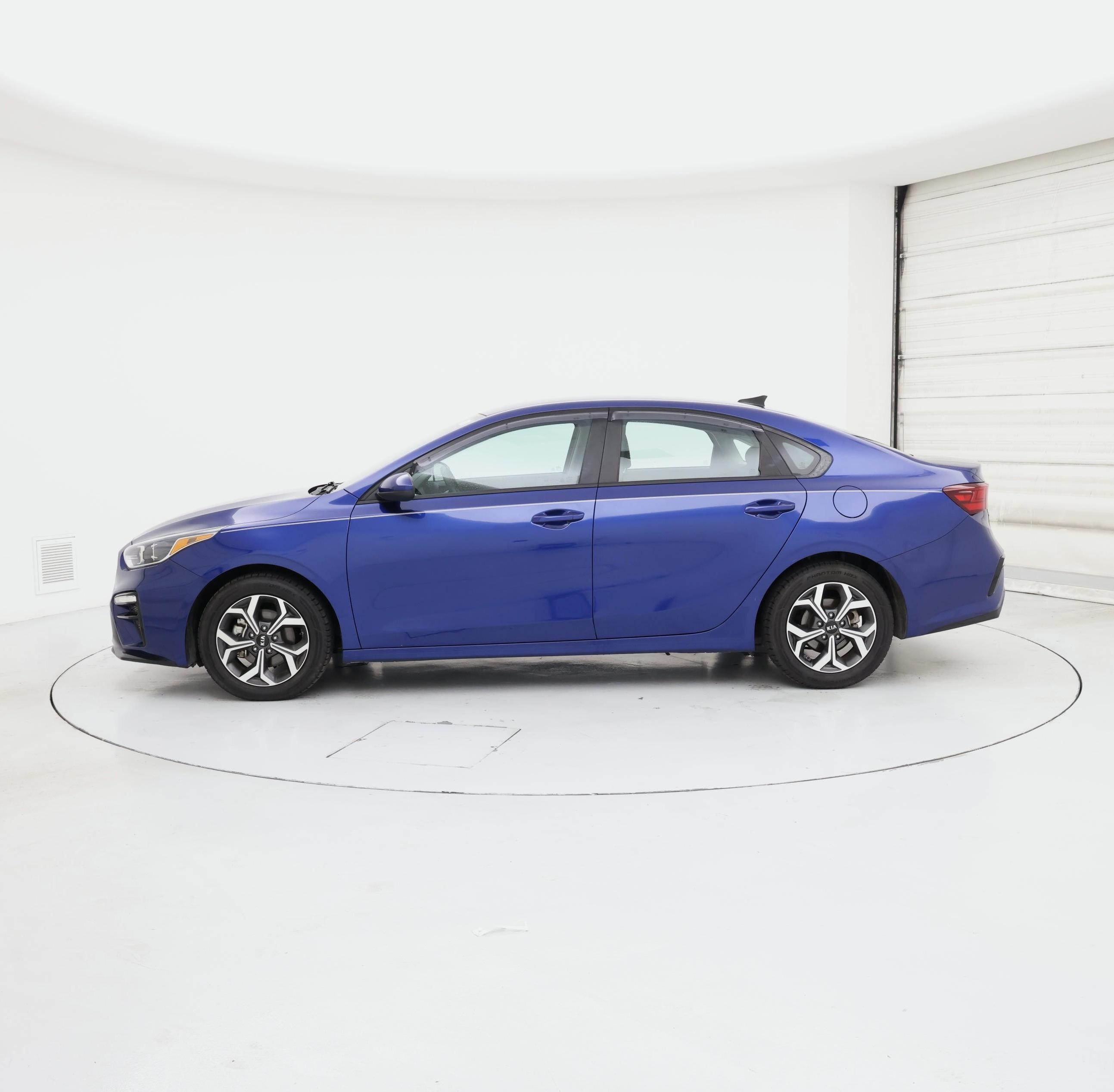 Thumbnail: 2021 Kia Forte - 3