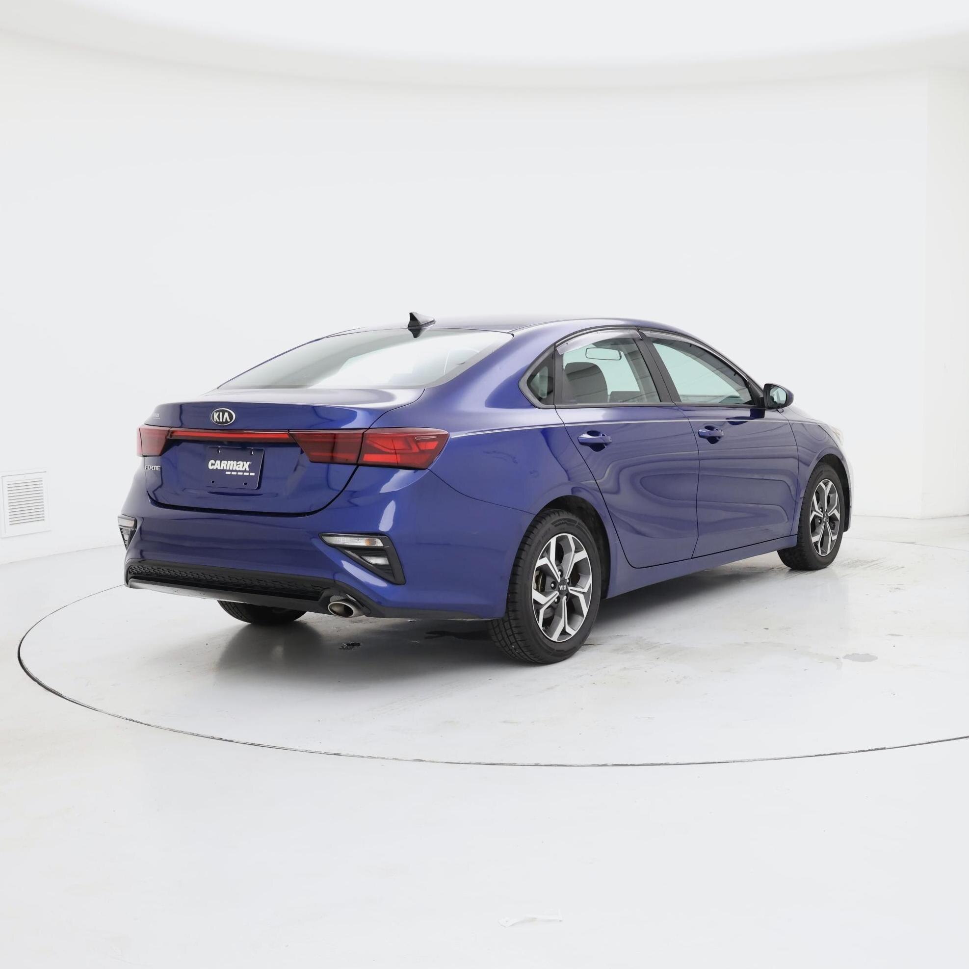 Thumbnail: 2021 Kia Forte - 8