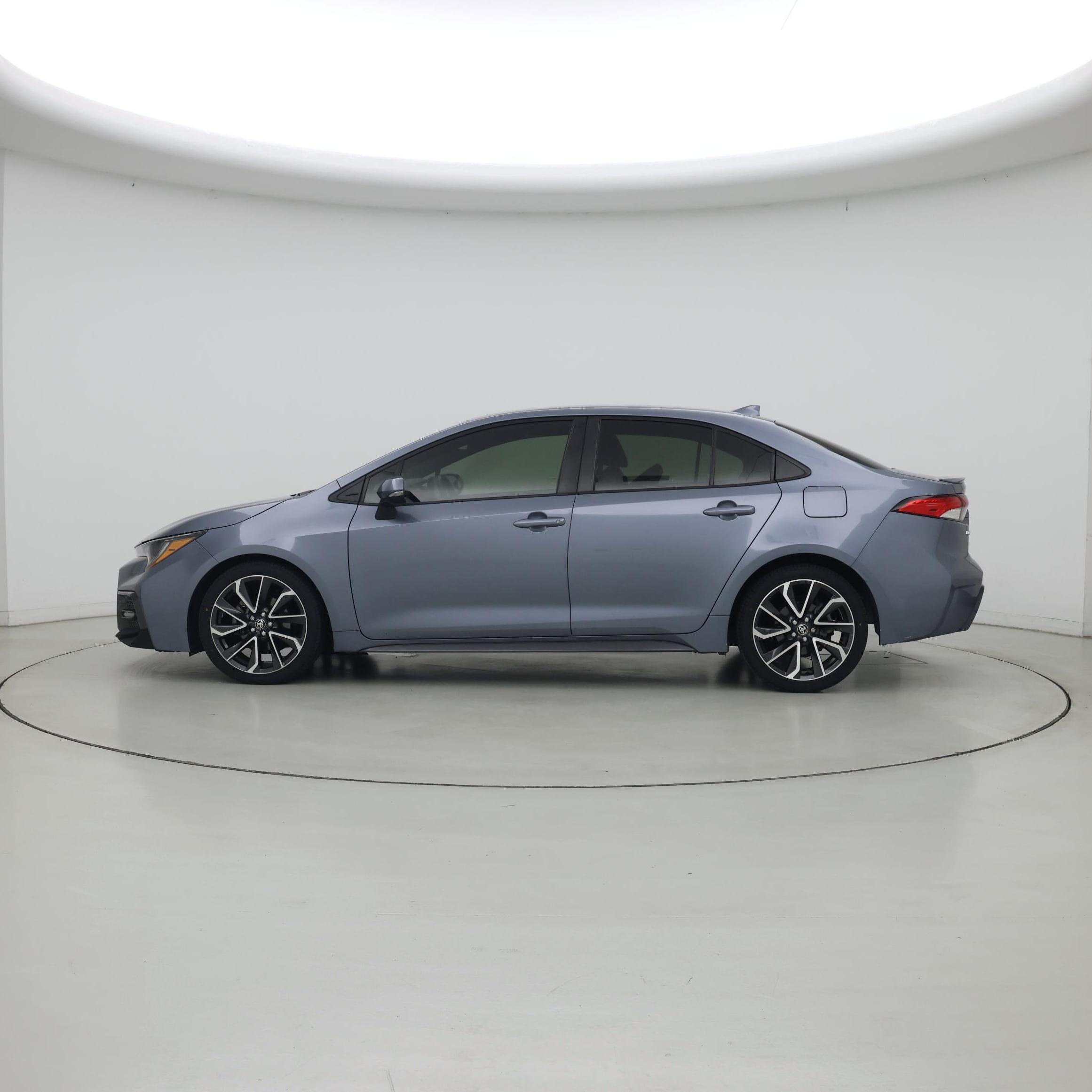 Thumbnail: 2022 Toyota Corolla - 3