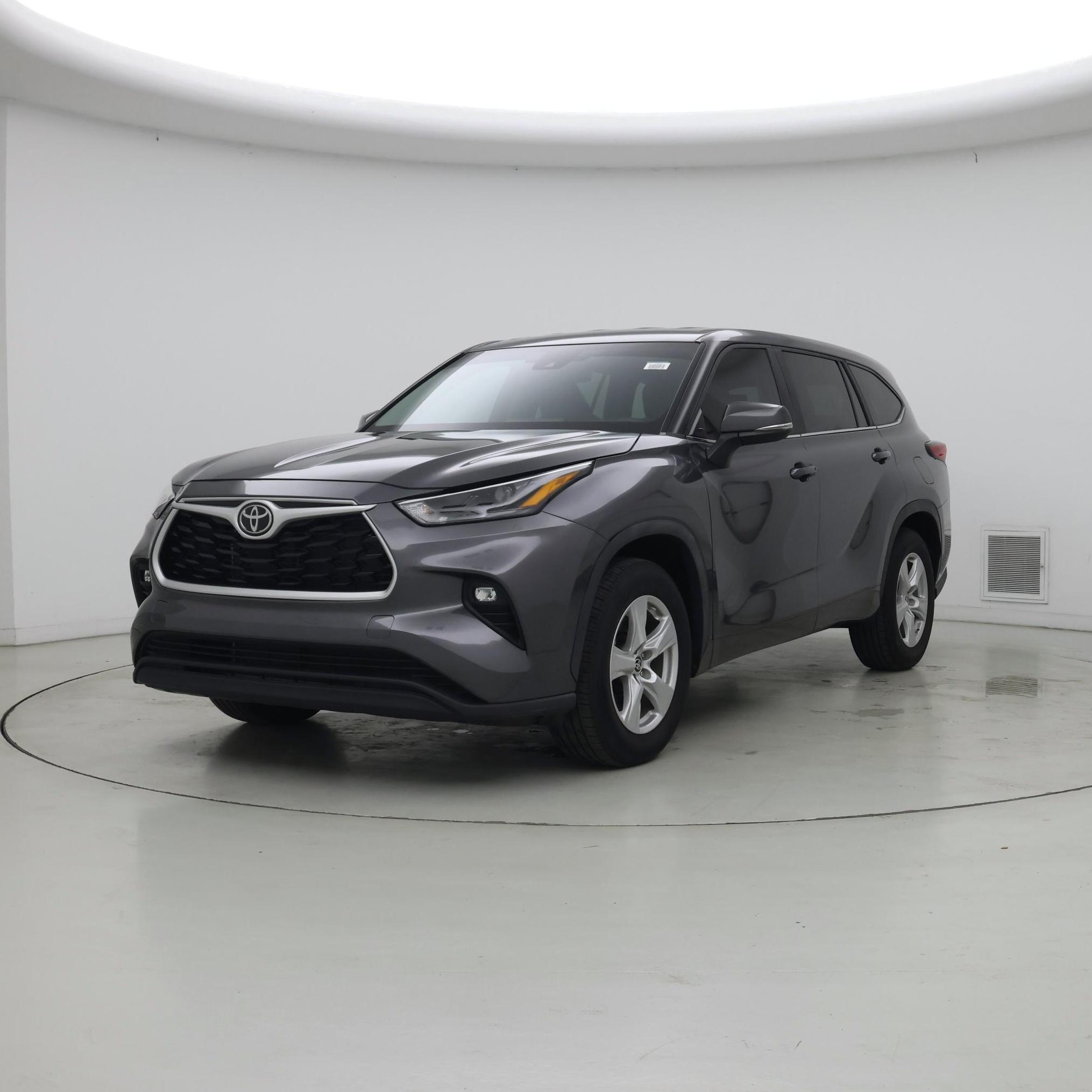 Thumbnail: 2023 Toyota Highlander - 4