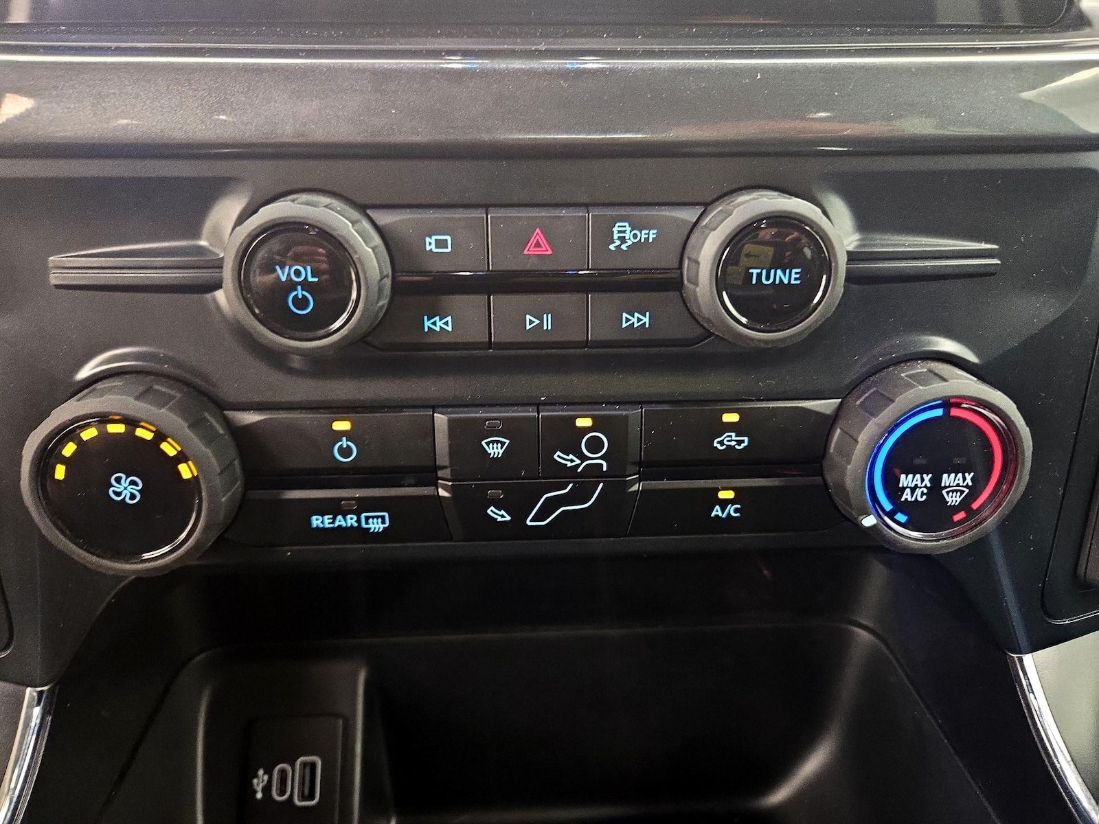 2025 Ford F-150 STX - Photo 17
