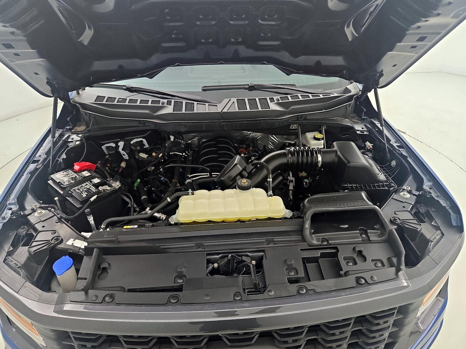 2025 Ford F-150 STX - Photo 22