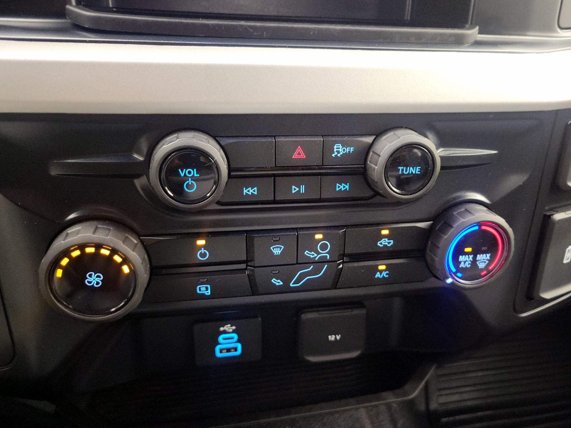 Thumbnail: 2025 Ford F-250 - 16