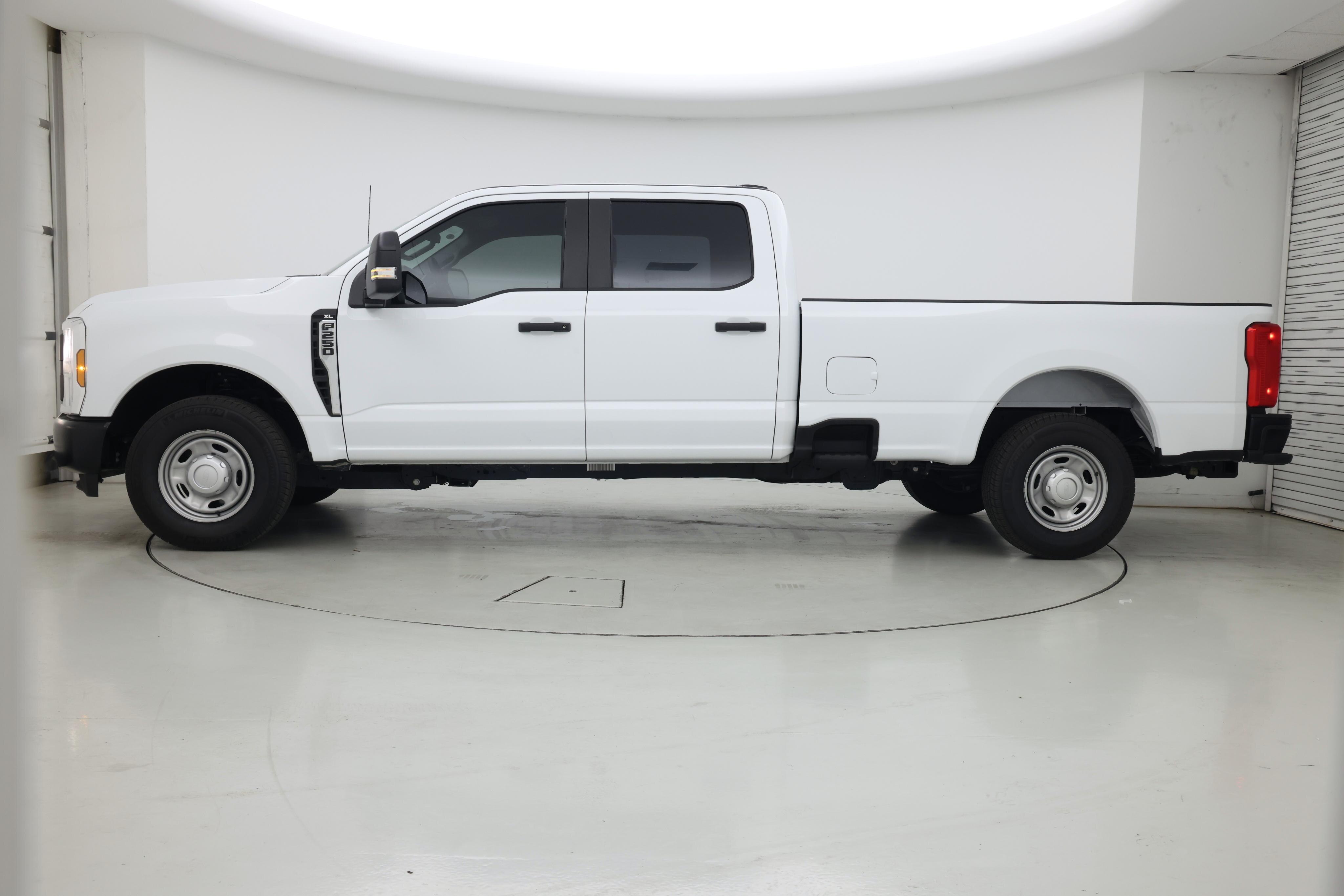 Thumbnail: 2025 Ford F-250 - 3